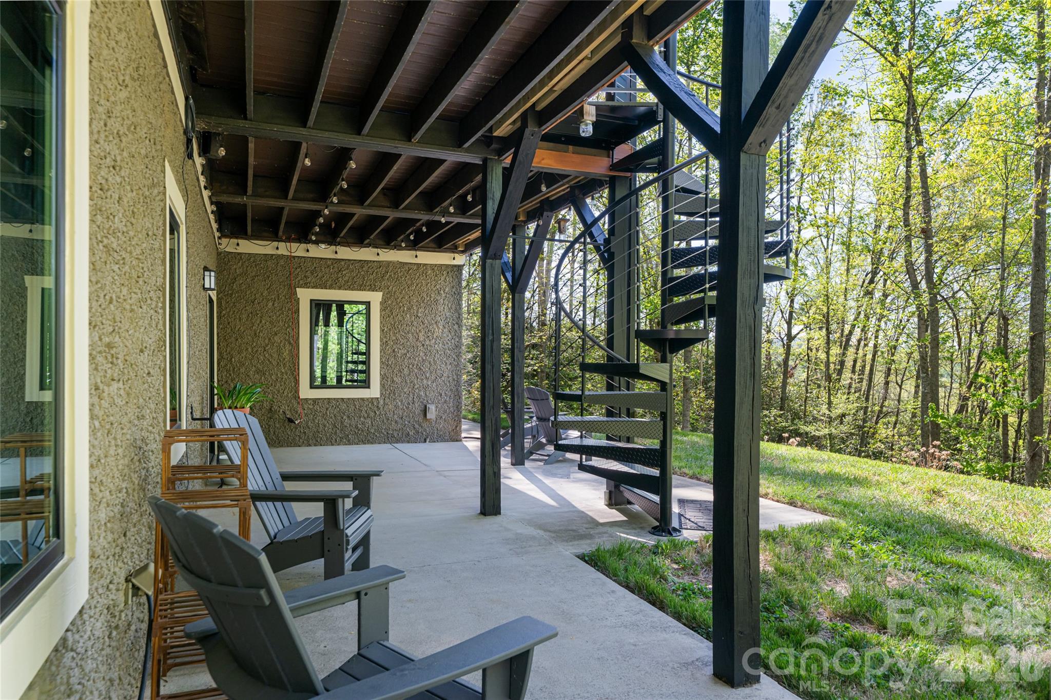 36 Snowshoe Drive — Asheville