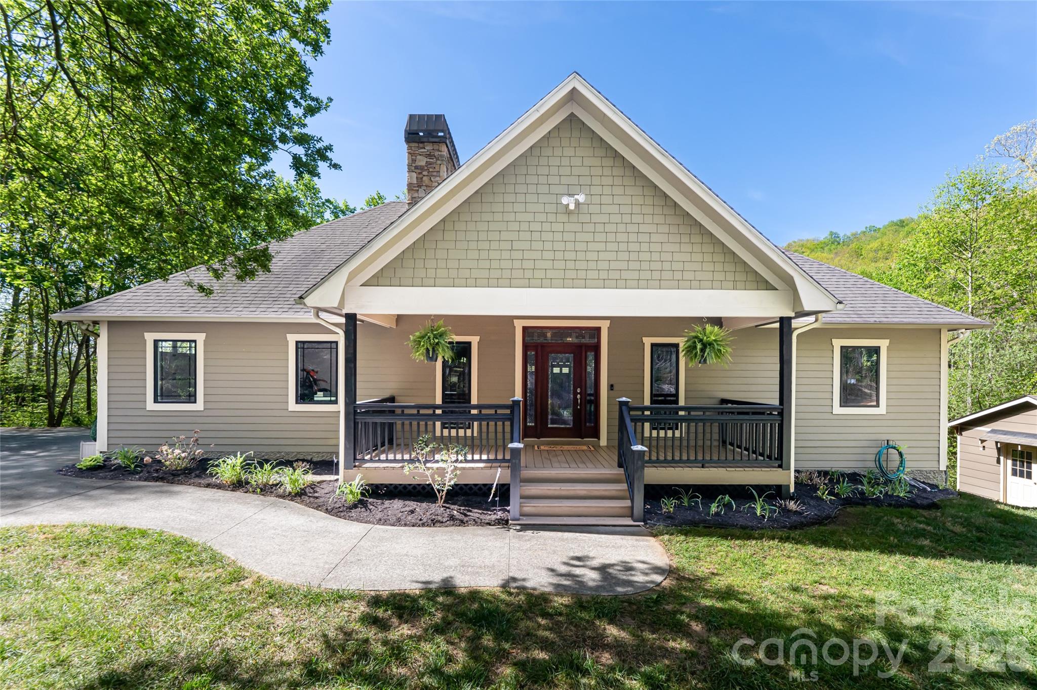 36 Snowshoe Drive — Asheville