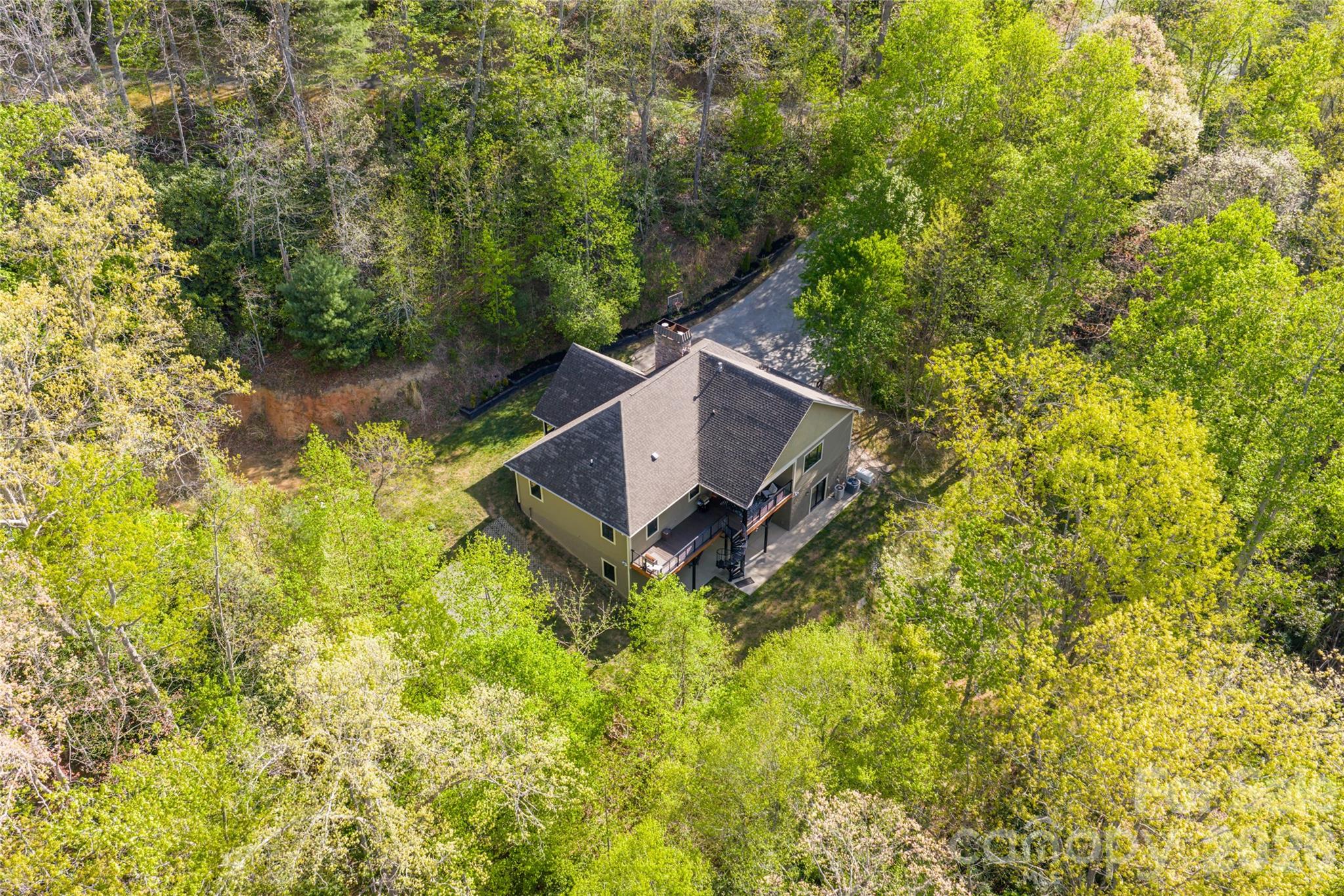 36 Snowshoe Drive — Asheville