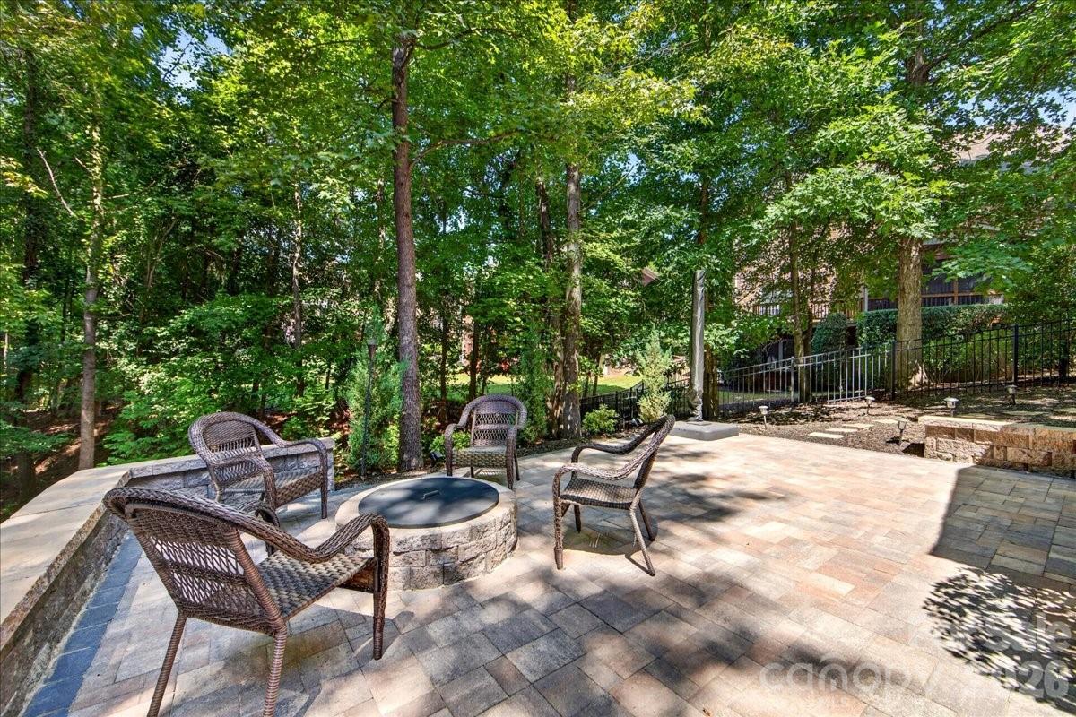 16725 Hammock Creek Place — Charlotte