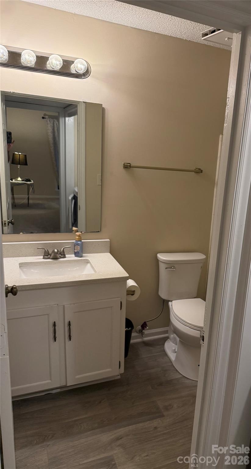 7209 Winery Lane — Charlotte