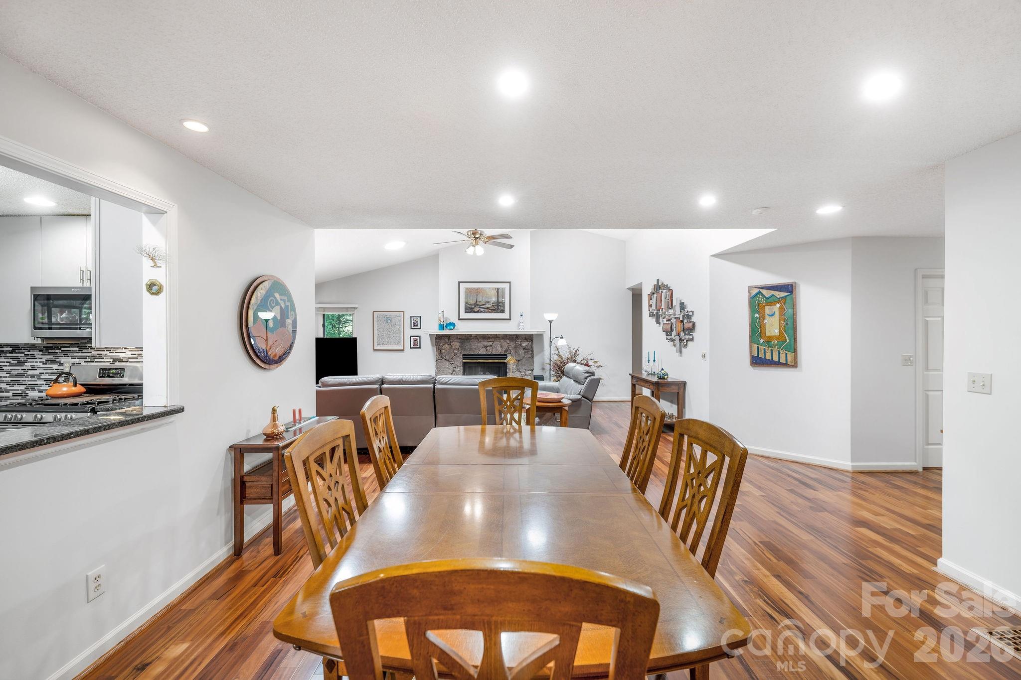 31 Hillcreek Drive — Asheville