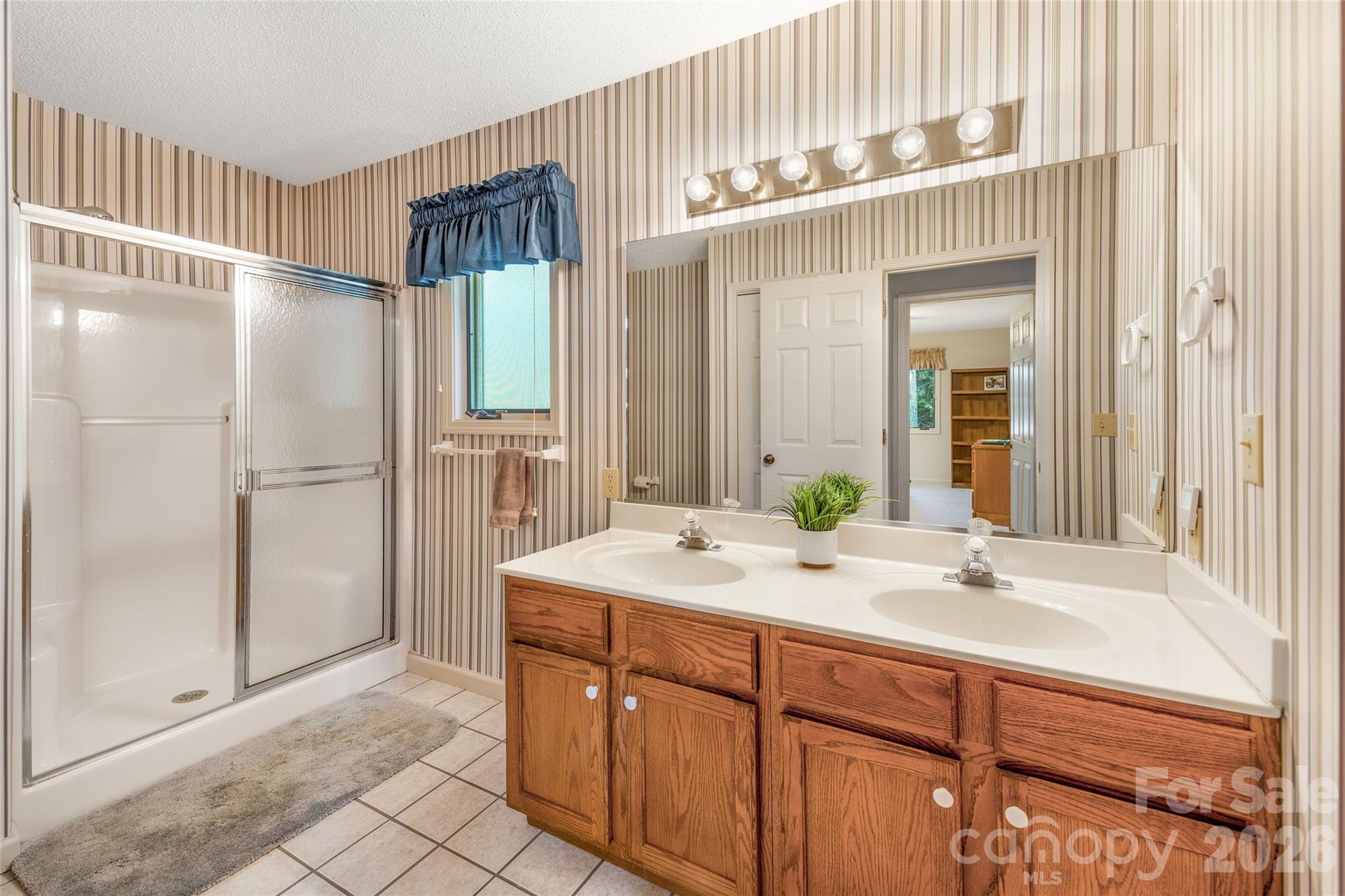 31 Hillcreek Drive — Asheville