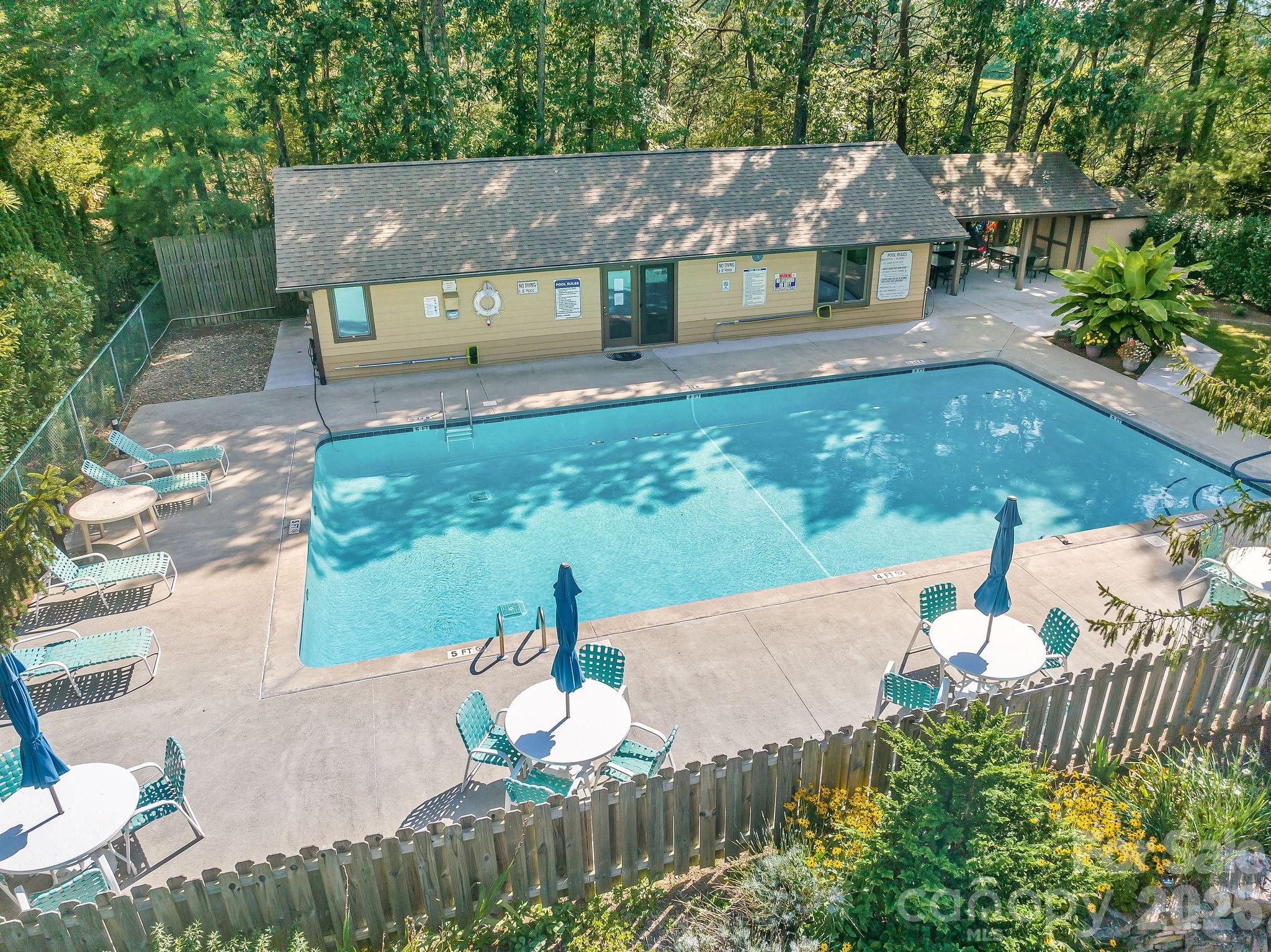 31 Hillcreek Drive — Asheville