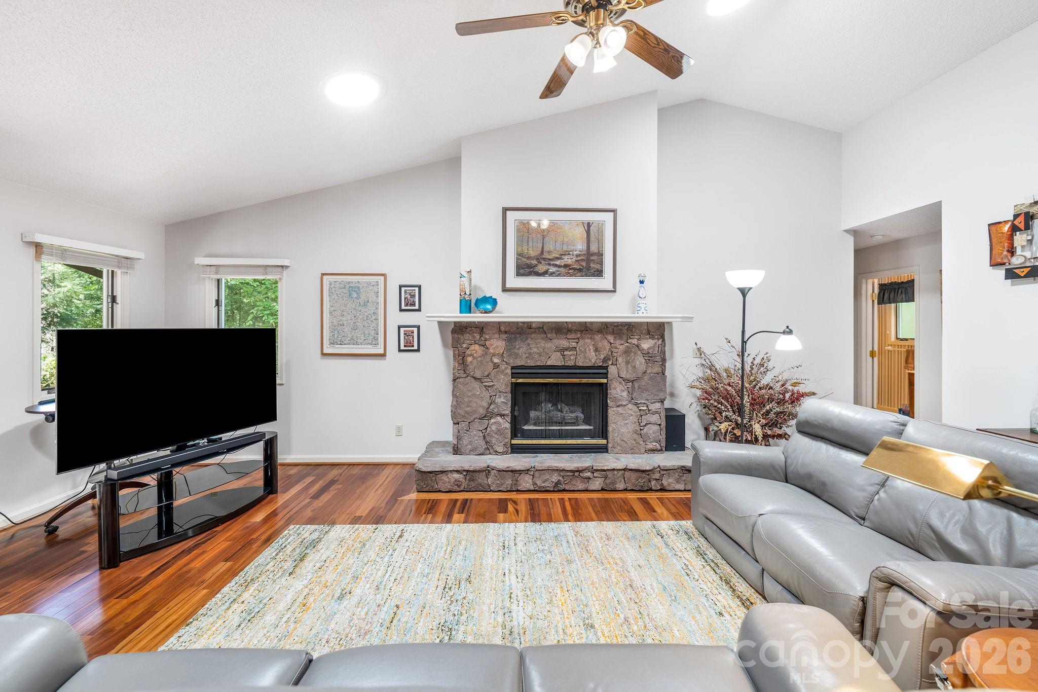31 Hillcreek Drive — Asheville