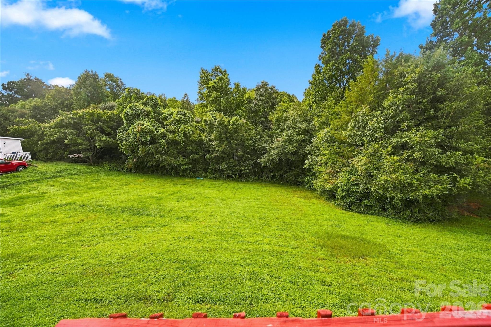 8660 Hollywood Drive — Connelly Springs