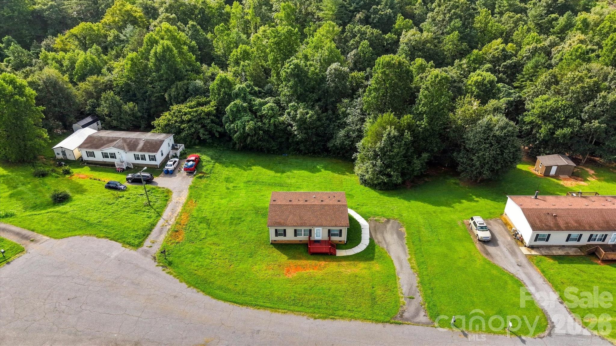 8660 Hollywood Drive — Connelly Springs