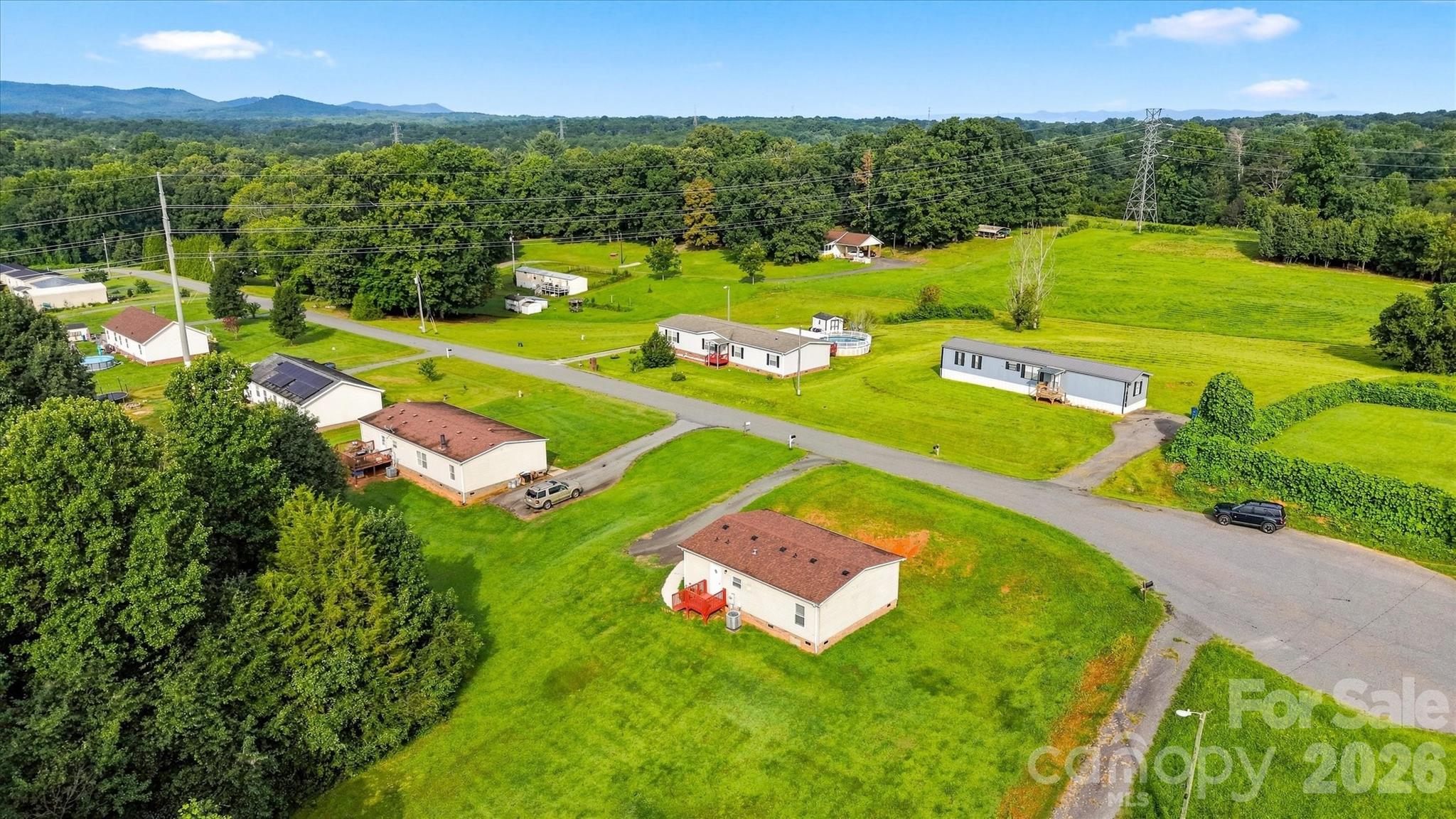 8660 Hollywood Drive — Connelly Springs