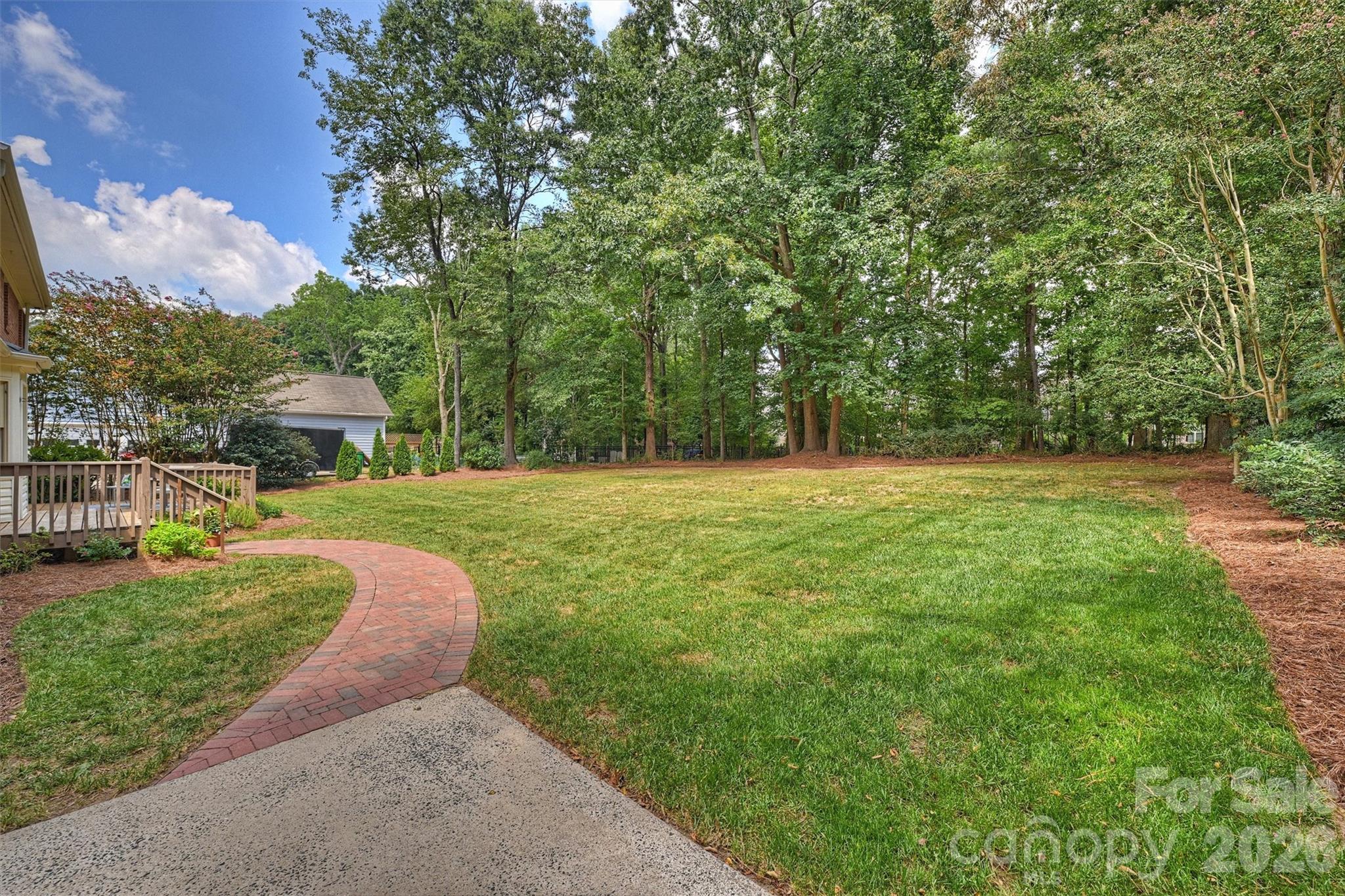 9809 Providence Forest Lane — Charlotte