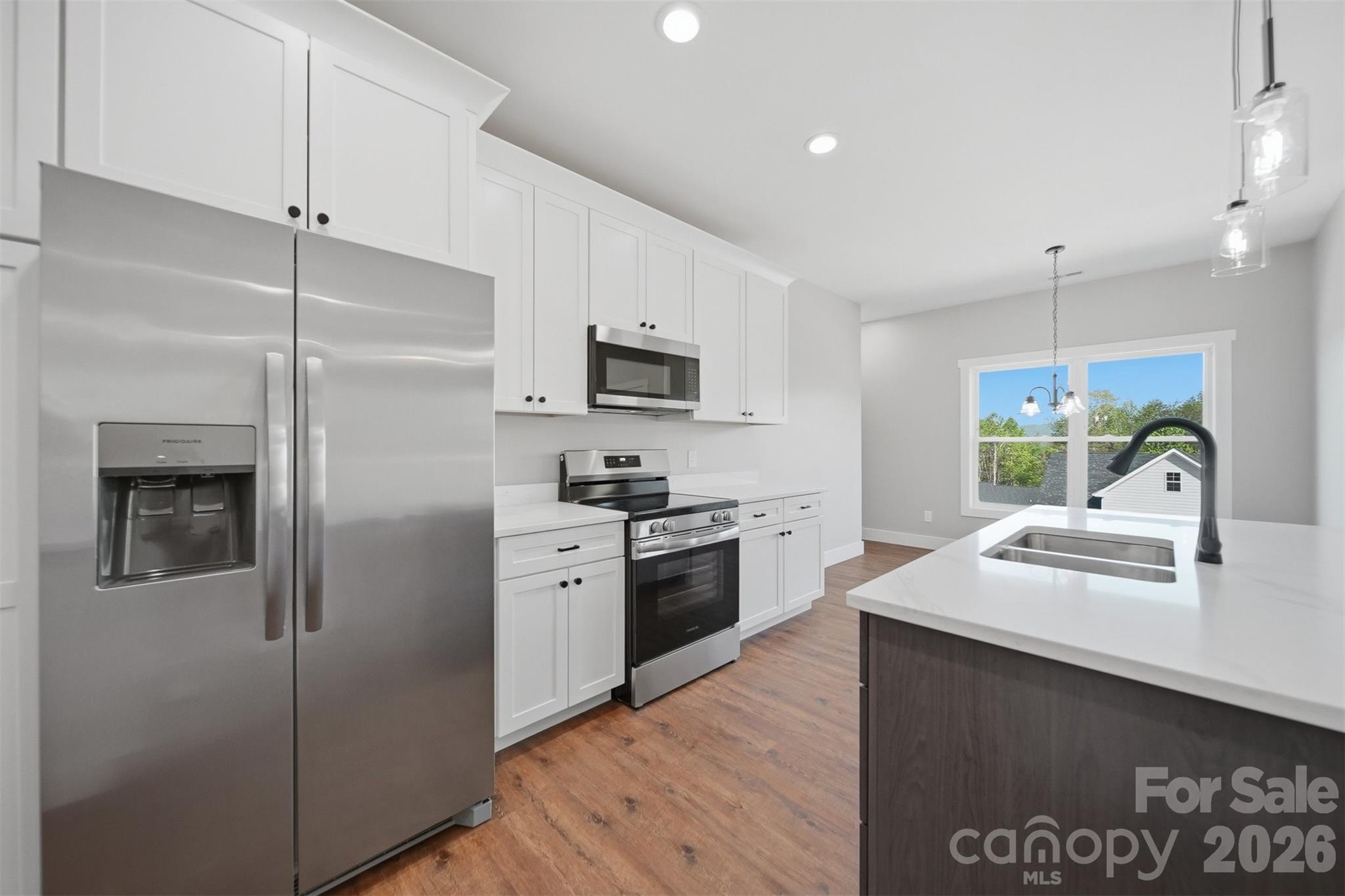 426 Huntington Woods Street SE — Lenoir