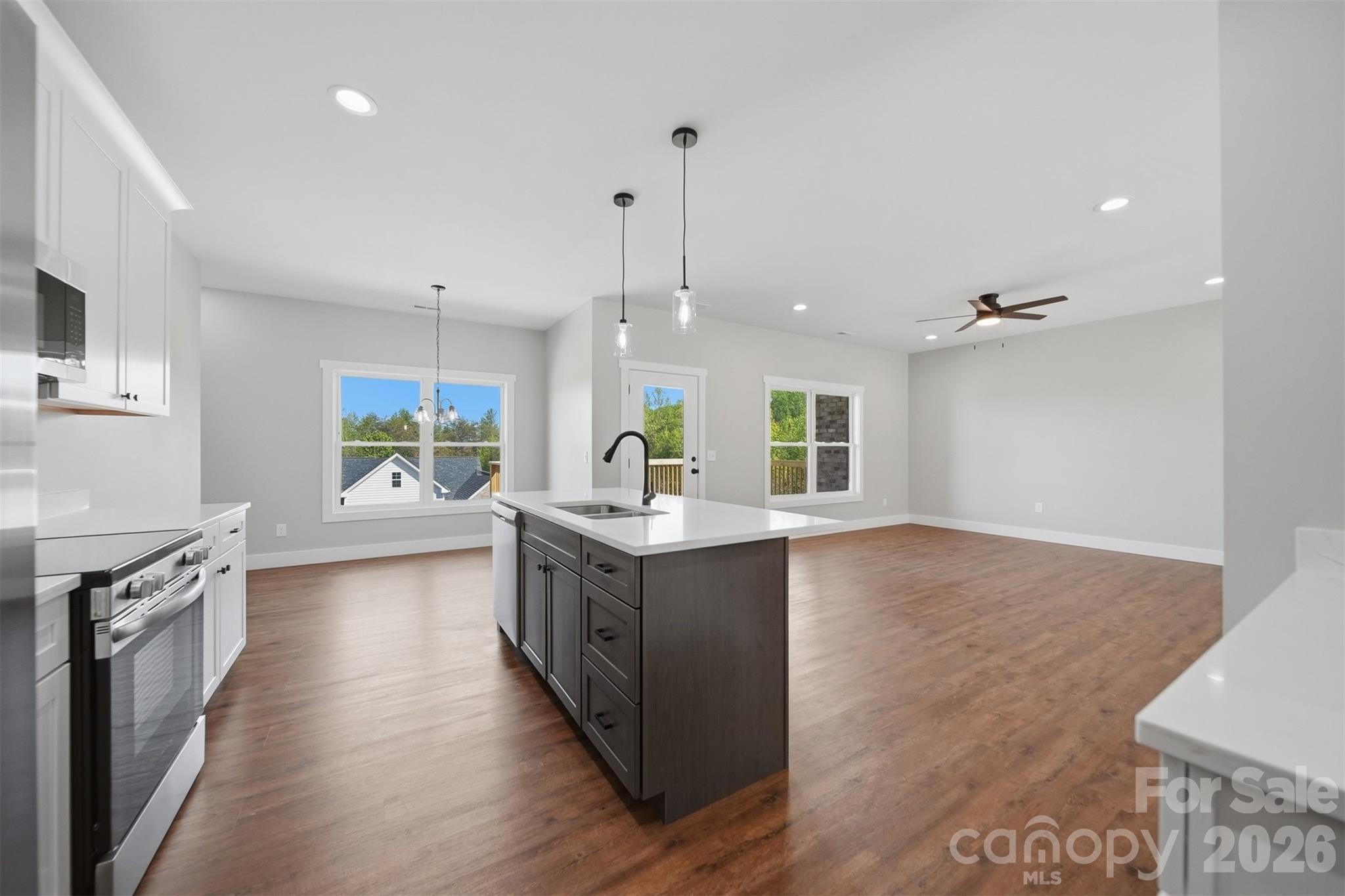 426 Huntington Woods Street SE — Lenoir