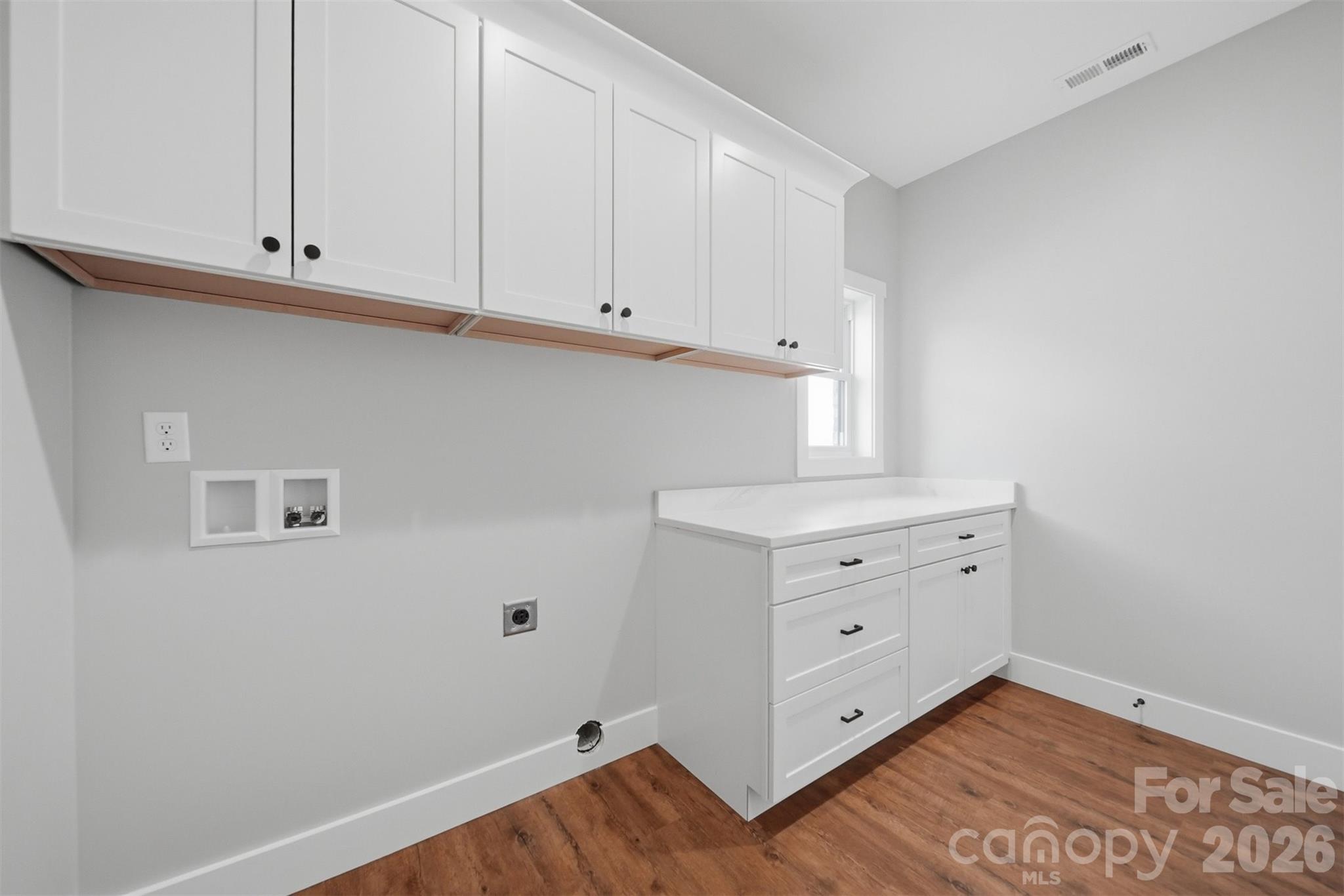426 Huntington Woods Street SE — Lenoir