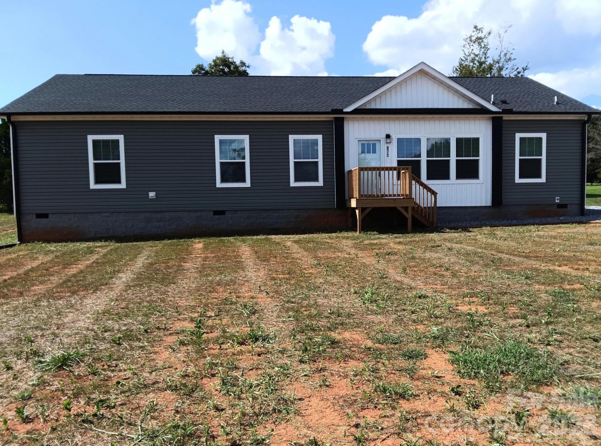 570 Drumstand Road — Stony Point