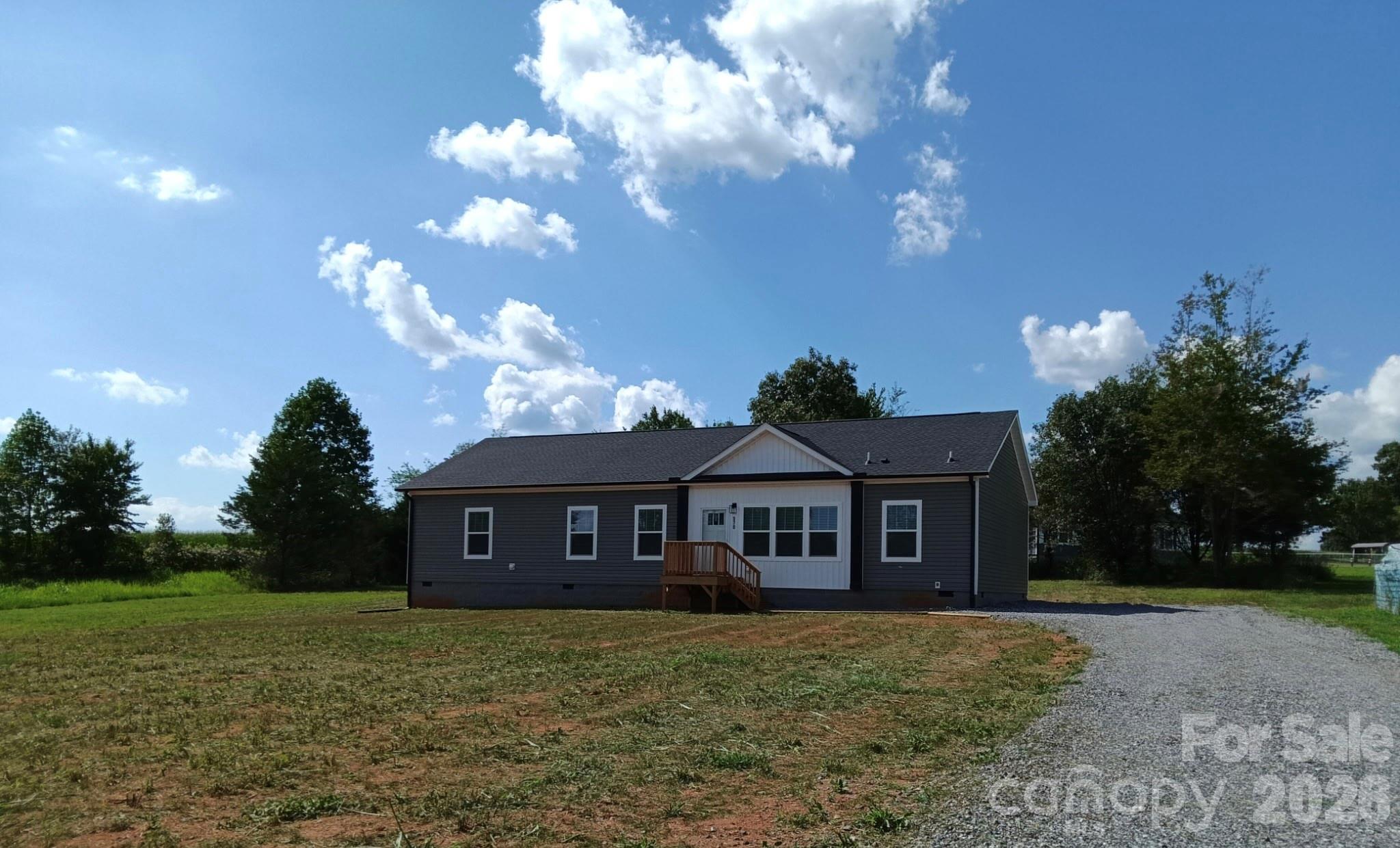 570 Drumstand Road — Stony Point