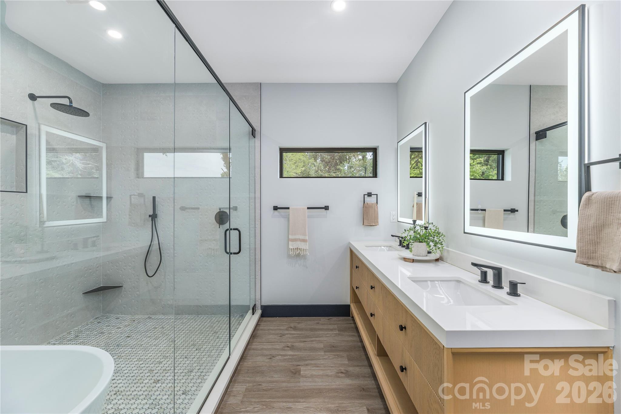 19 Woodbine Road — Asheville
