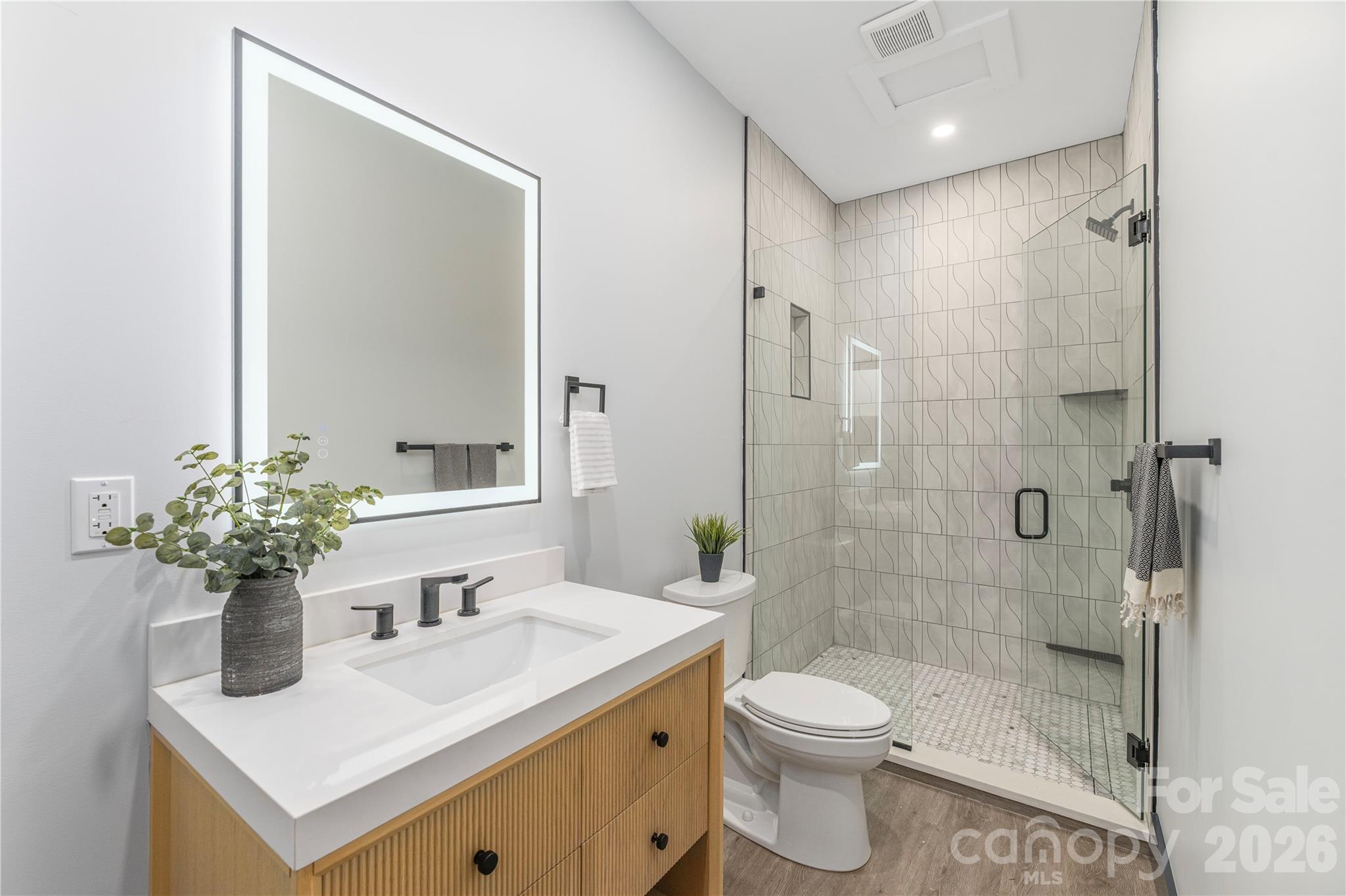 19 Woodbine Road — Asheville