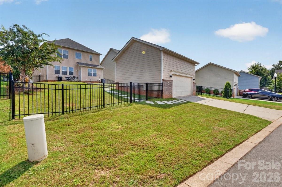 1052 Delridge Street #985 — Waxhaw