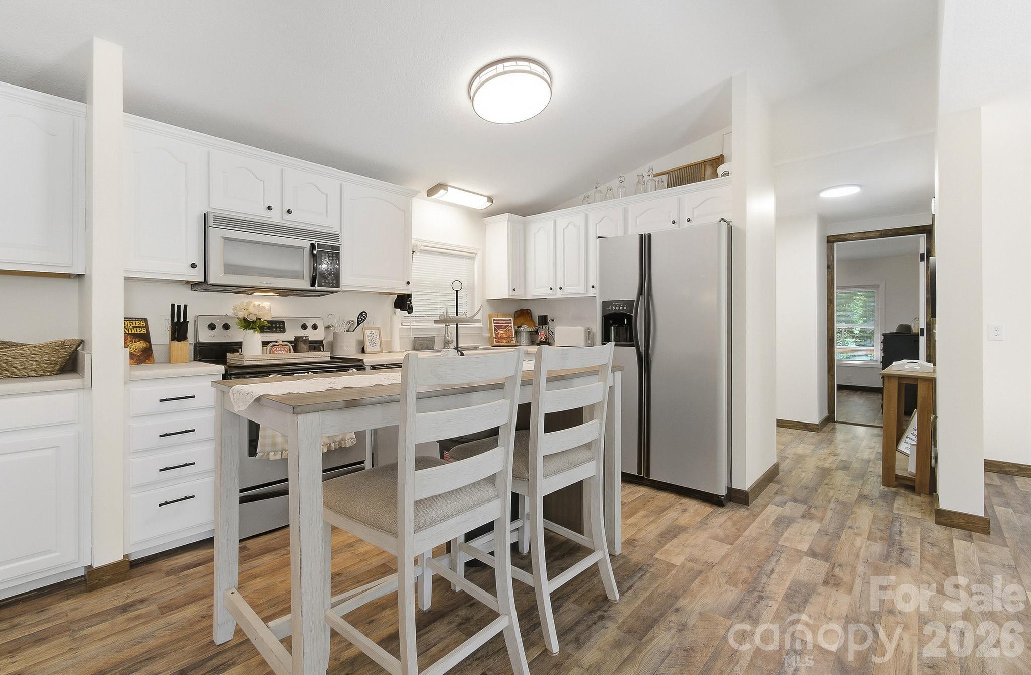 520 Maranatha Way — Waynesville