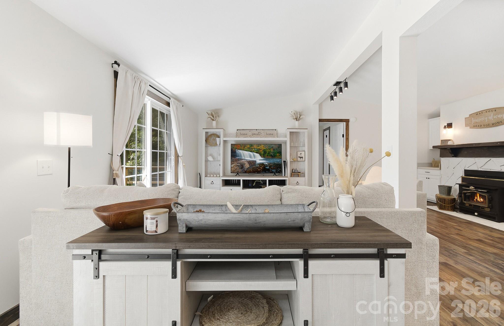 520 Maranatha Way — Waynesville