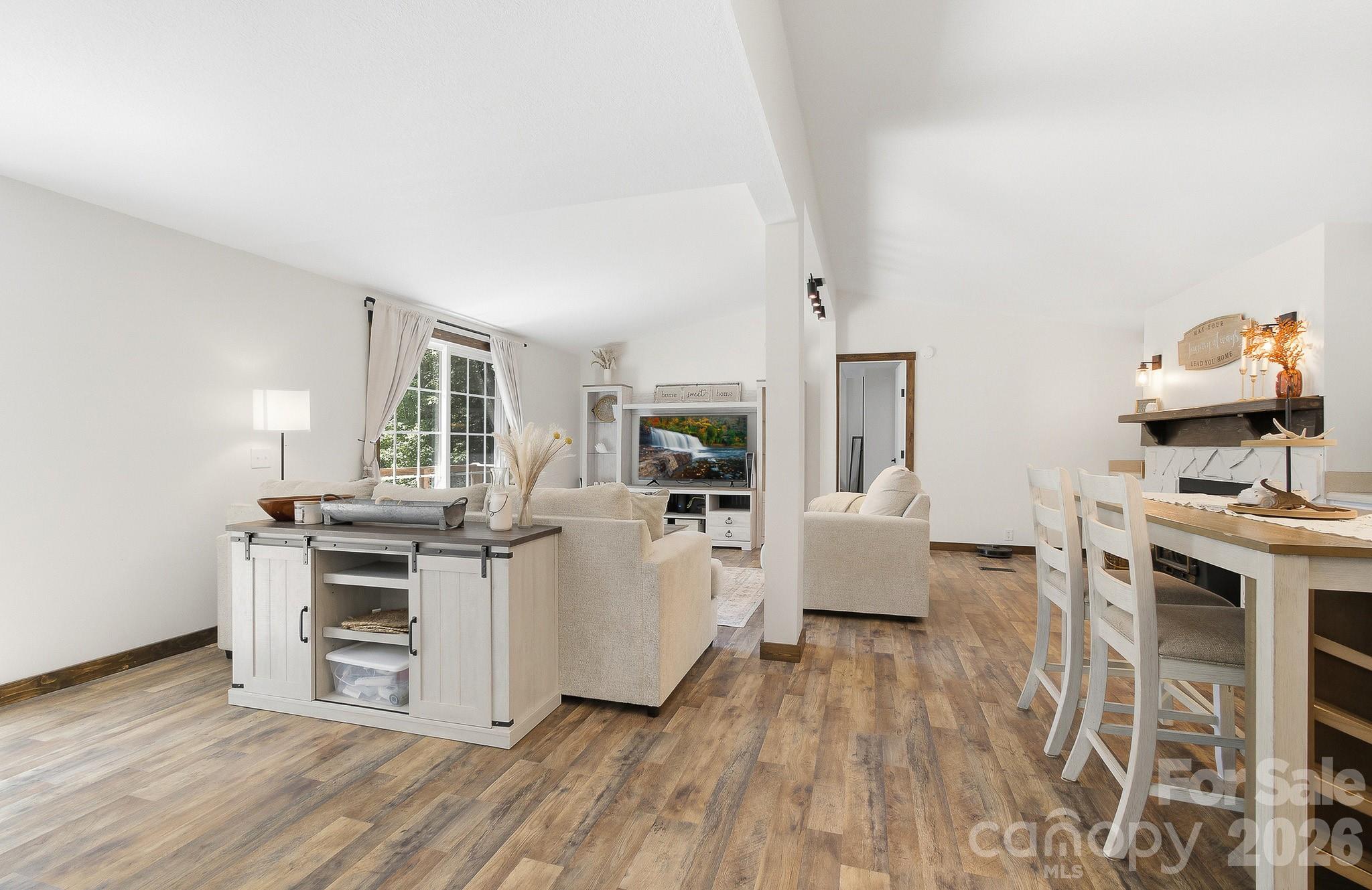 520 Maranatha Way — Waynesville