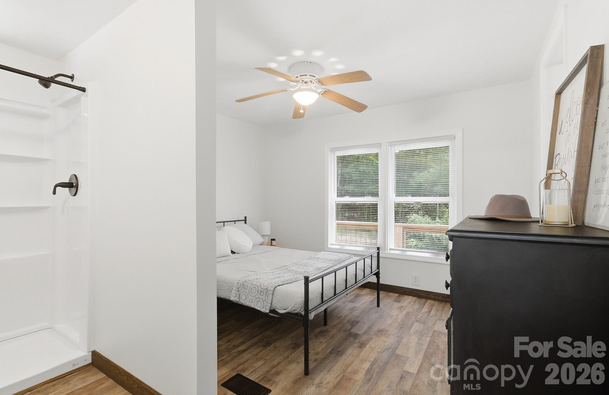 520 Maranatha Way — Waynesville