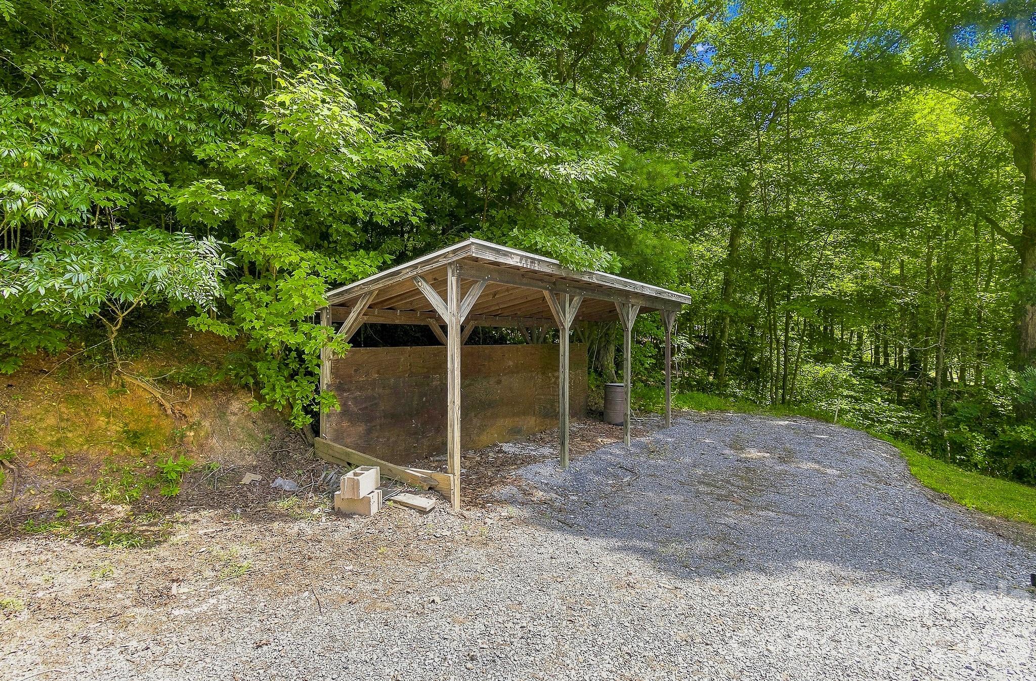 520 Maranatha Way — Waynesville
