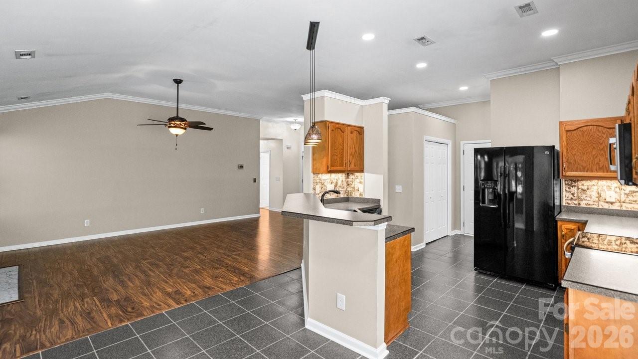 11320 Hunters Landing Drive — Charlotte