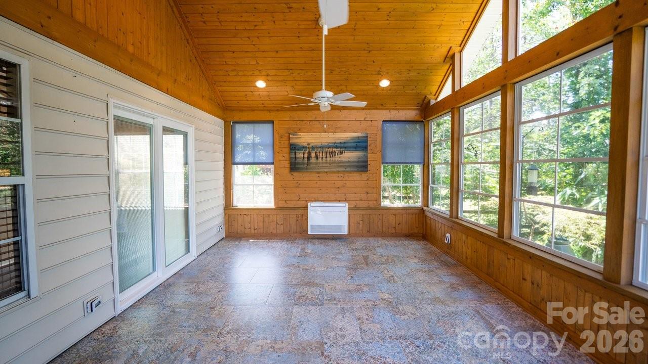 11320 Hunters Landing Drive — Charlotte