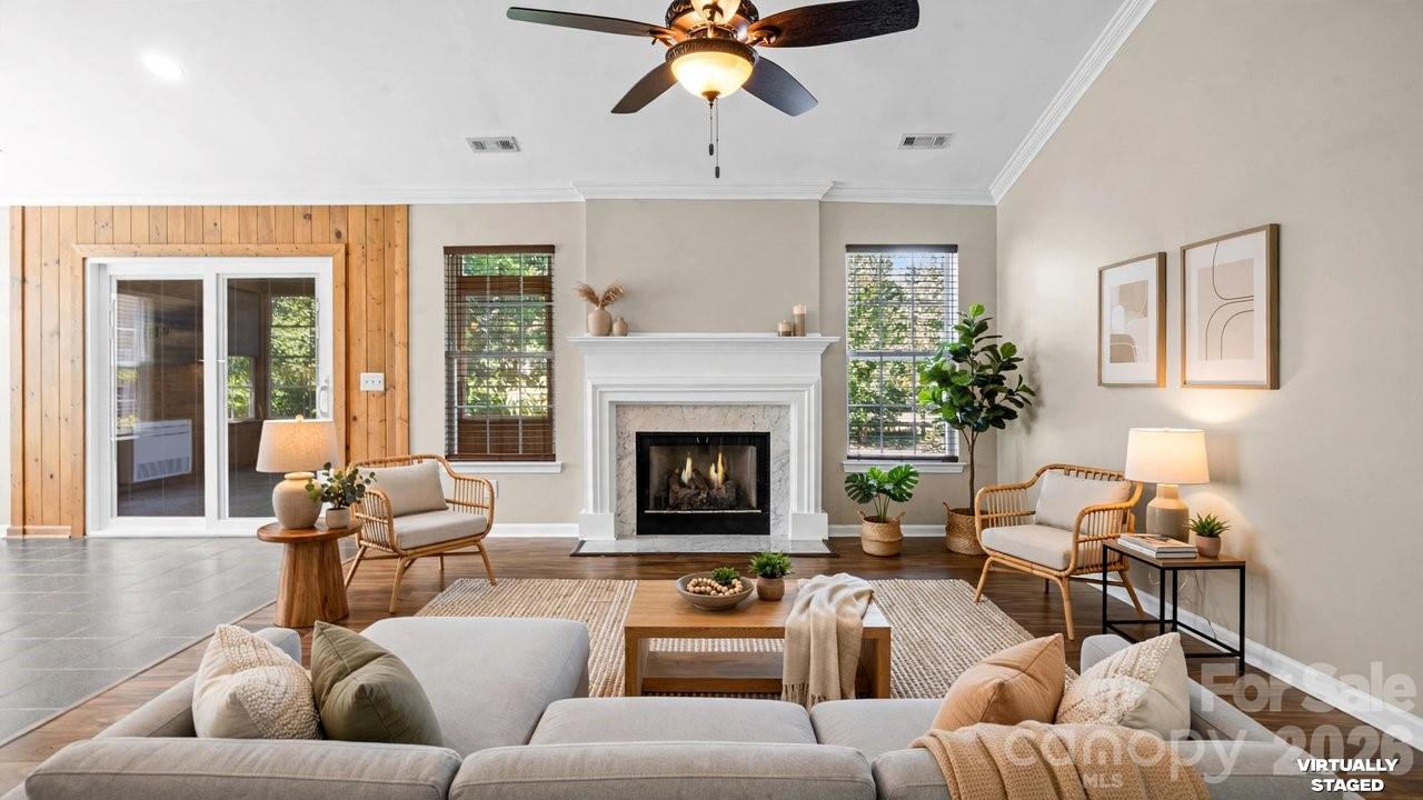 11320 Hunters Landing Drive — Charlotte
