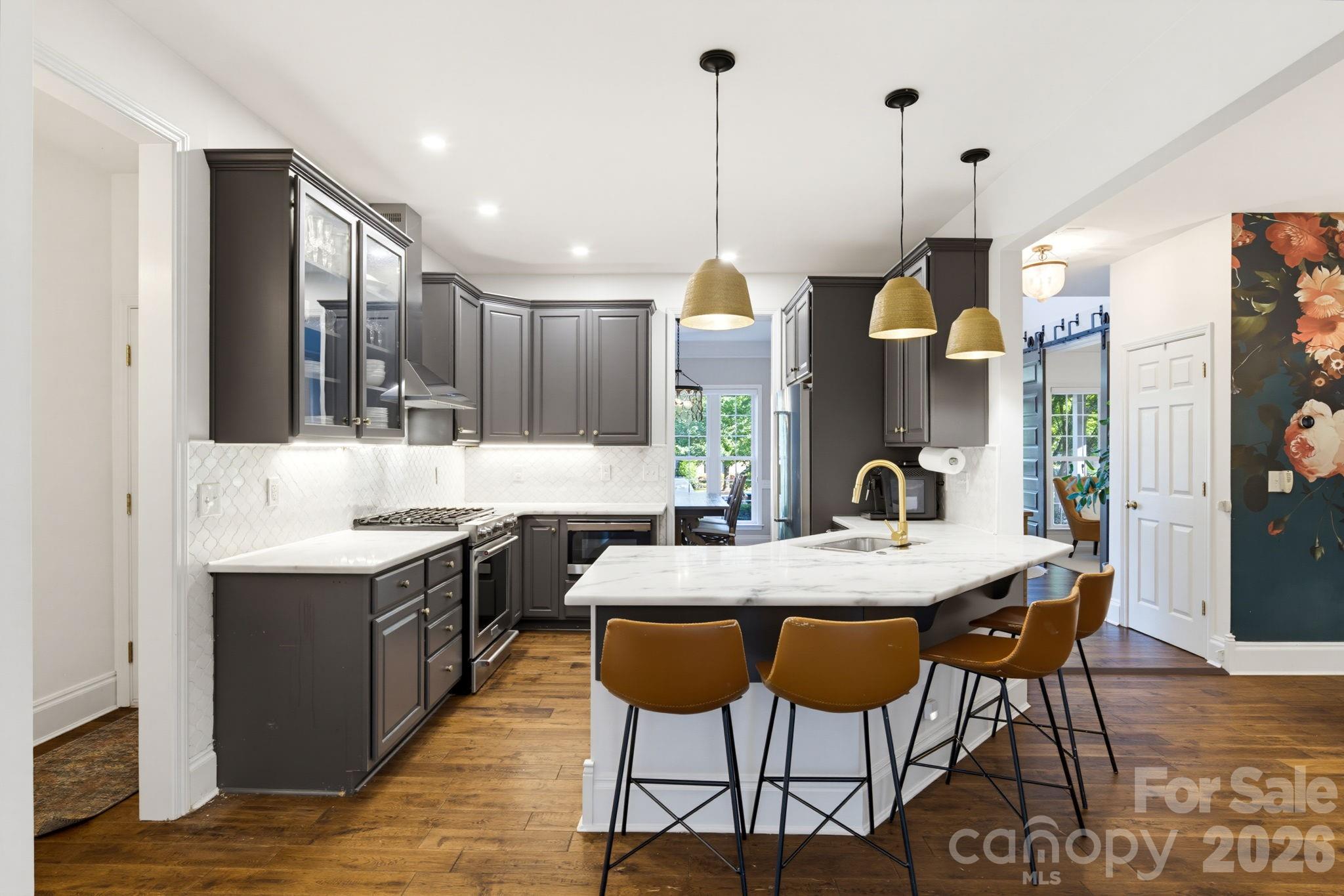 4220 Belle Meade Circle — Belmont