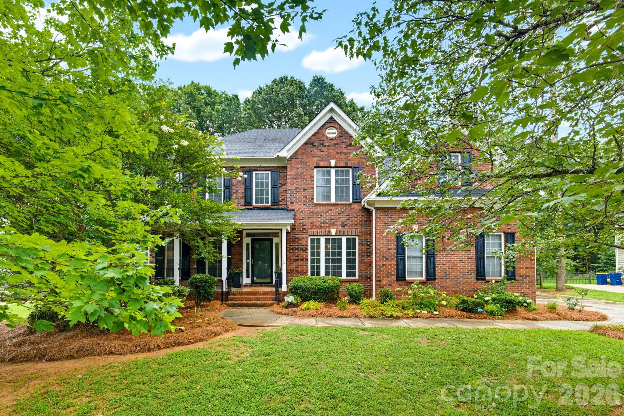 4220 Belle Meade Circle — Belmont
