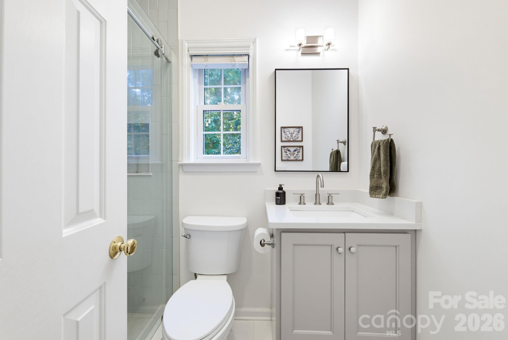 4220 Belle Meade Circle — Belmont
