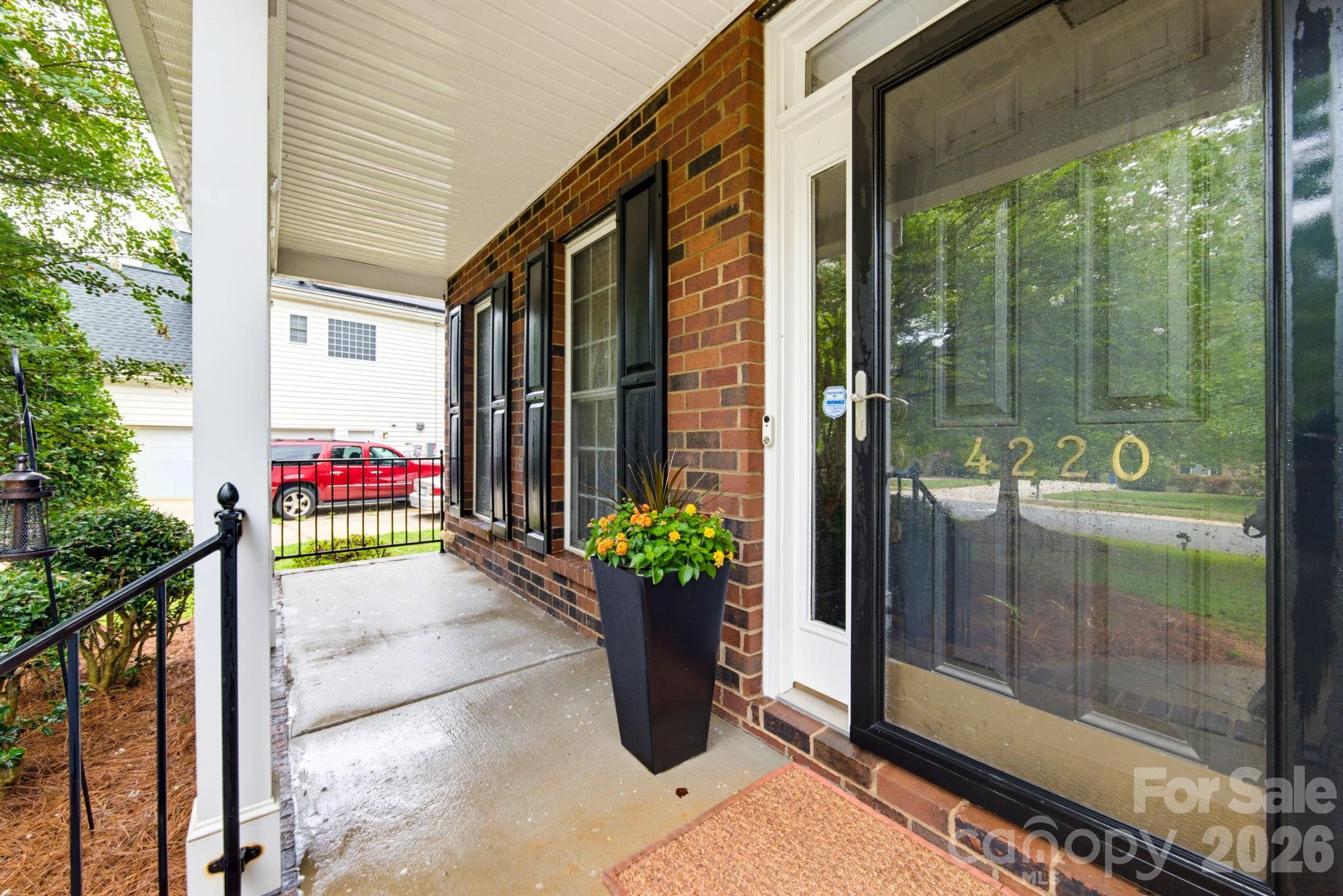 4220 Belle Meade Circle — Belmont