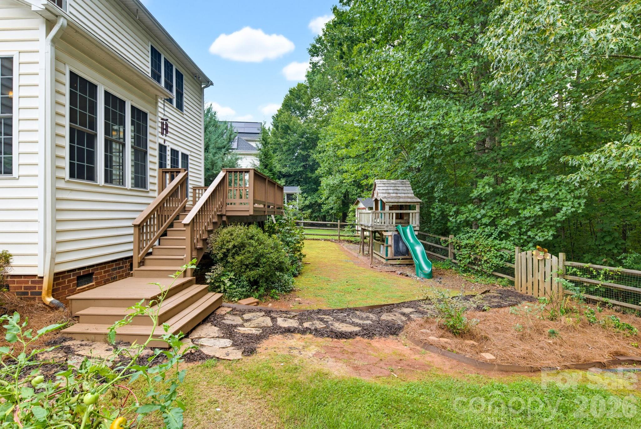 4220 Belle Meade Circle — Belmont