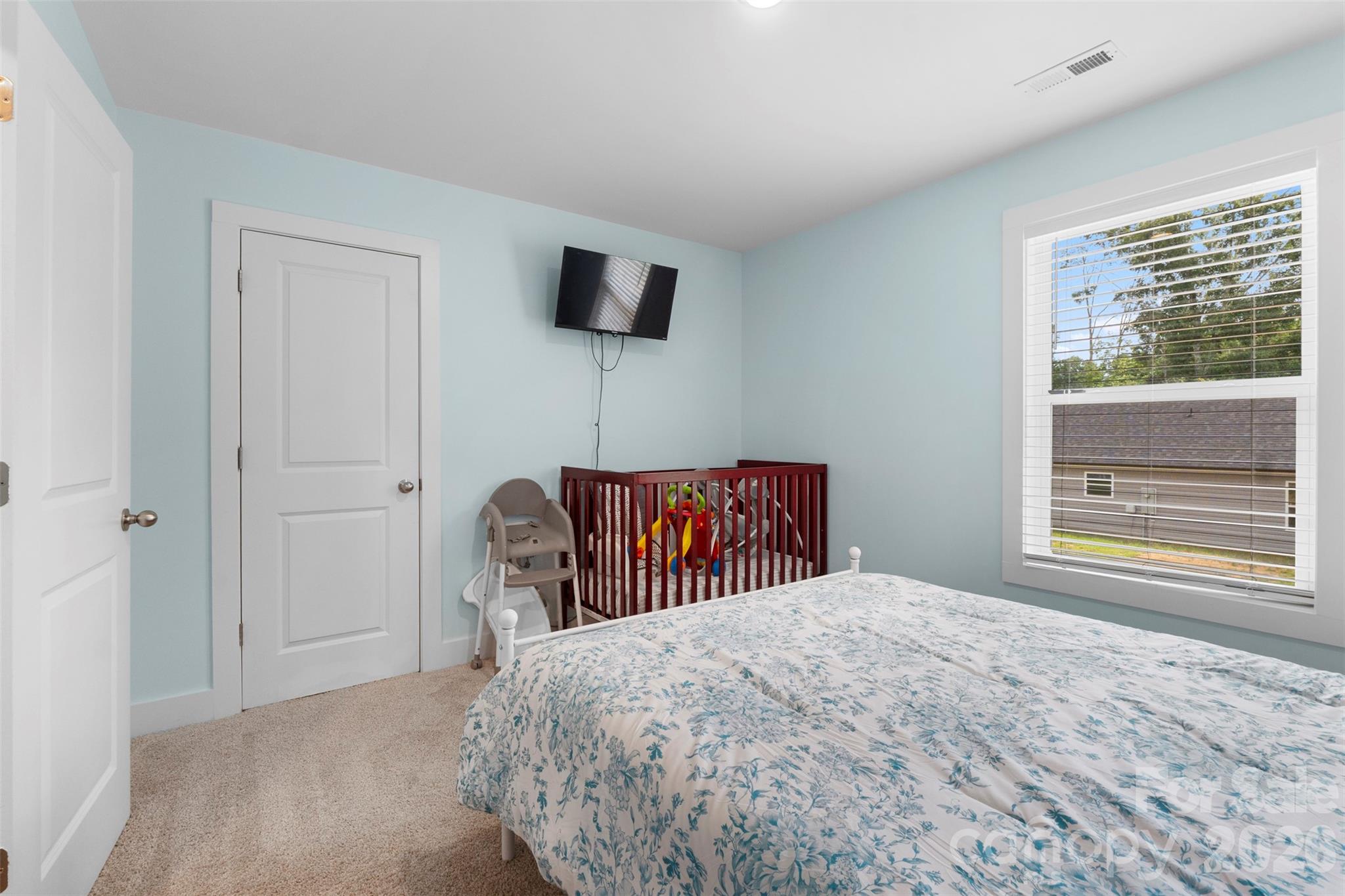 542 Oak Road — Norwood
