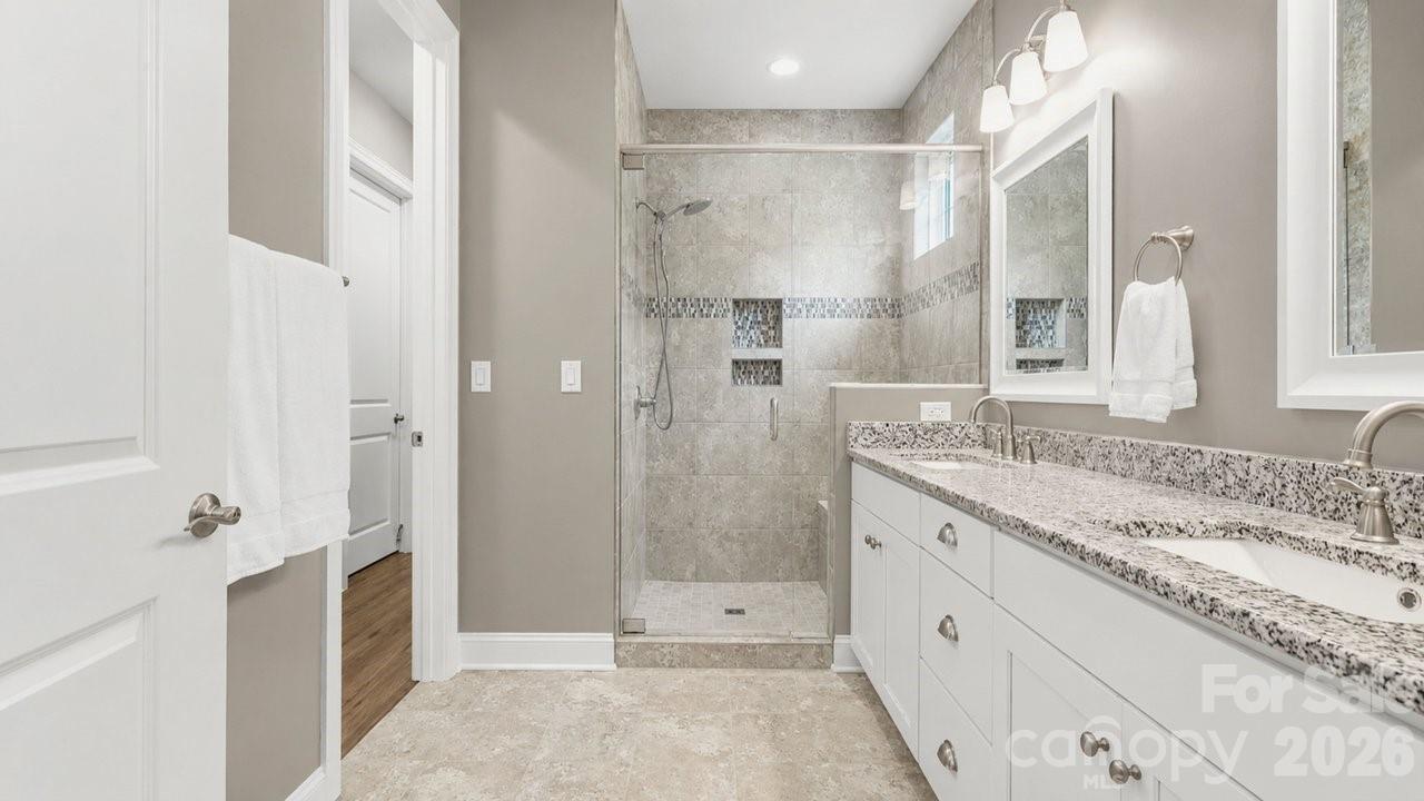 4759 Looking Glass Trail — Denver