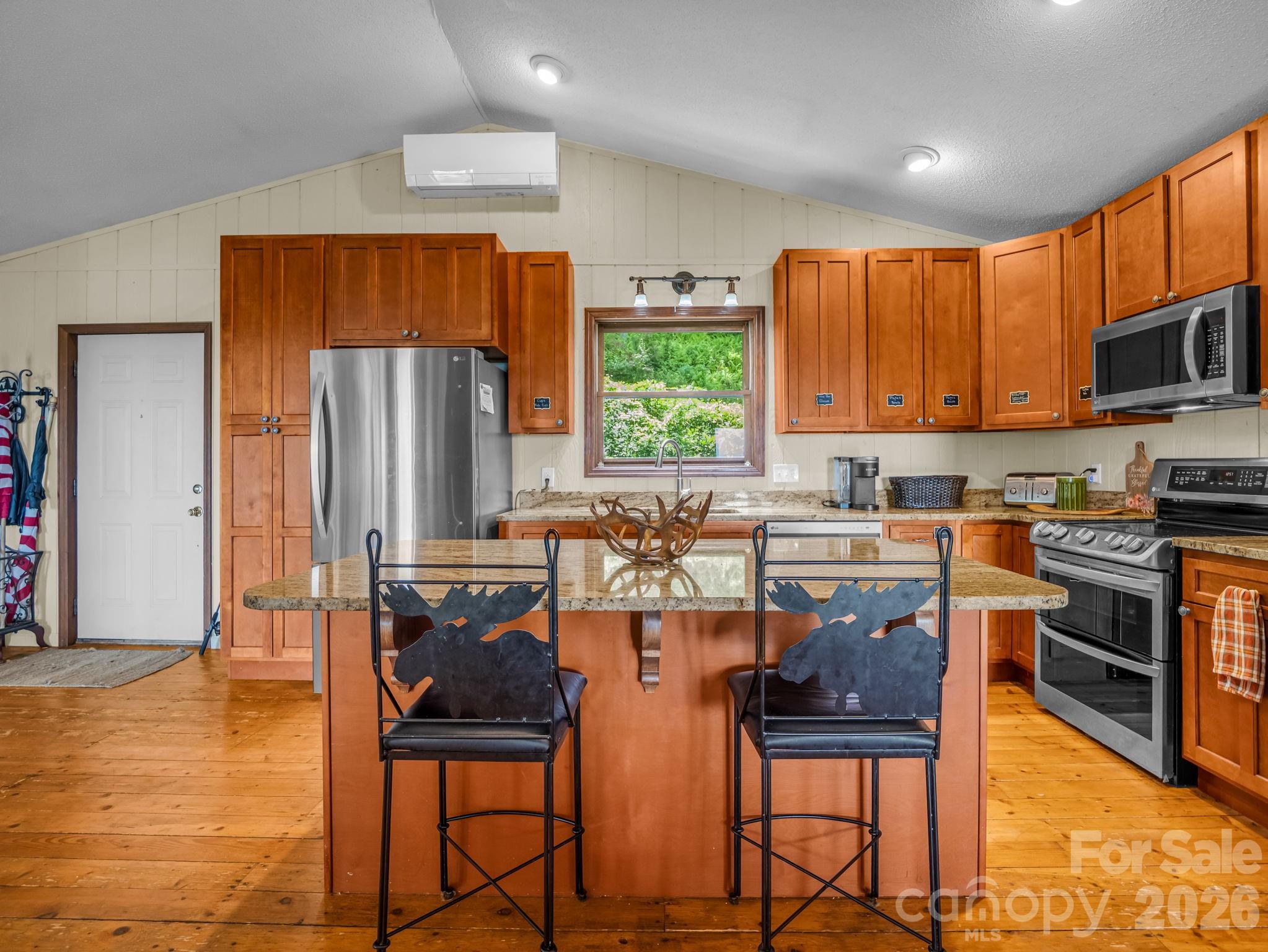 179 Sarvis Lane — Mars Hill