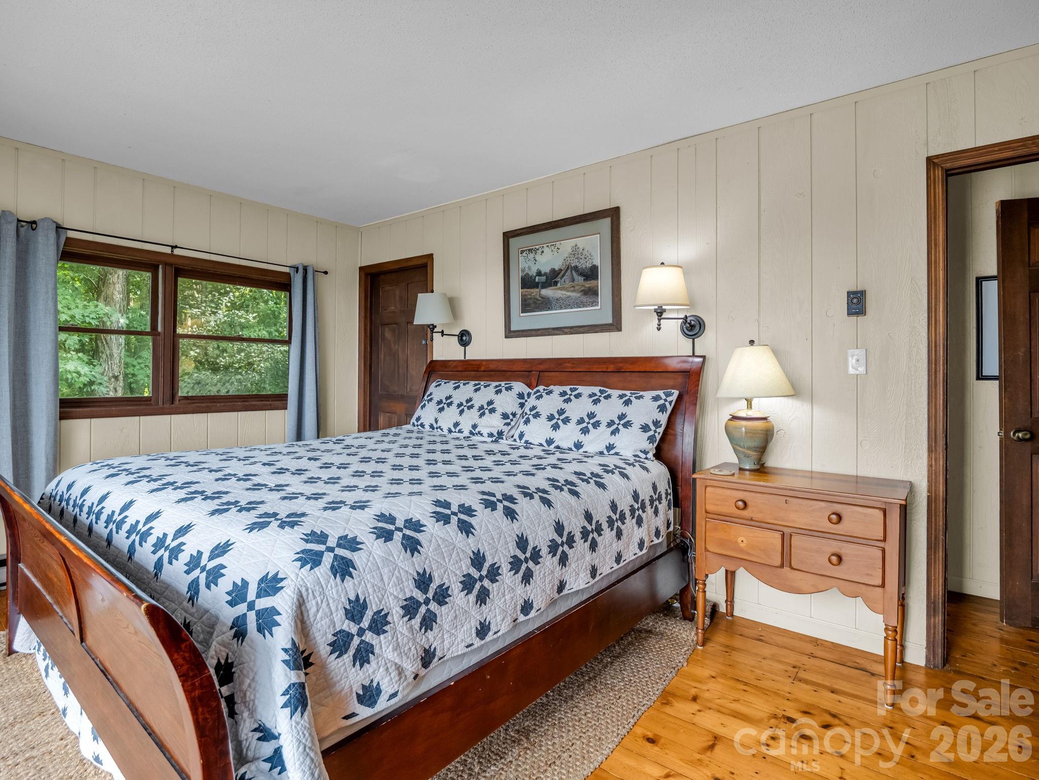 179 Sarvis Lane — Mars Hill