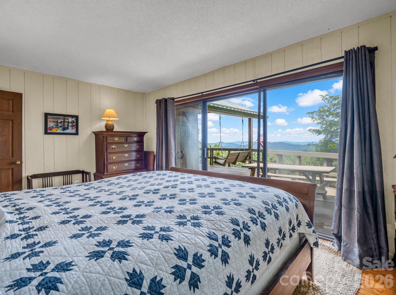 179 Sarvis Lane — Mars Hill