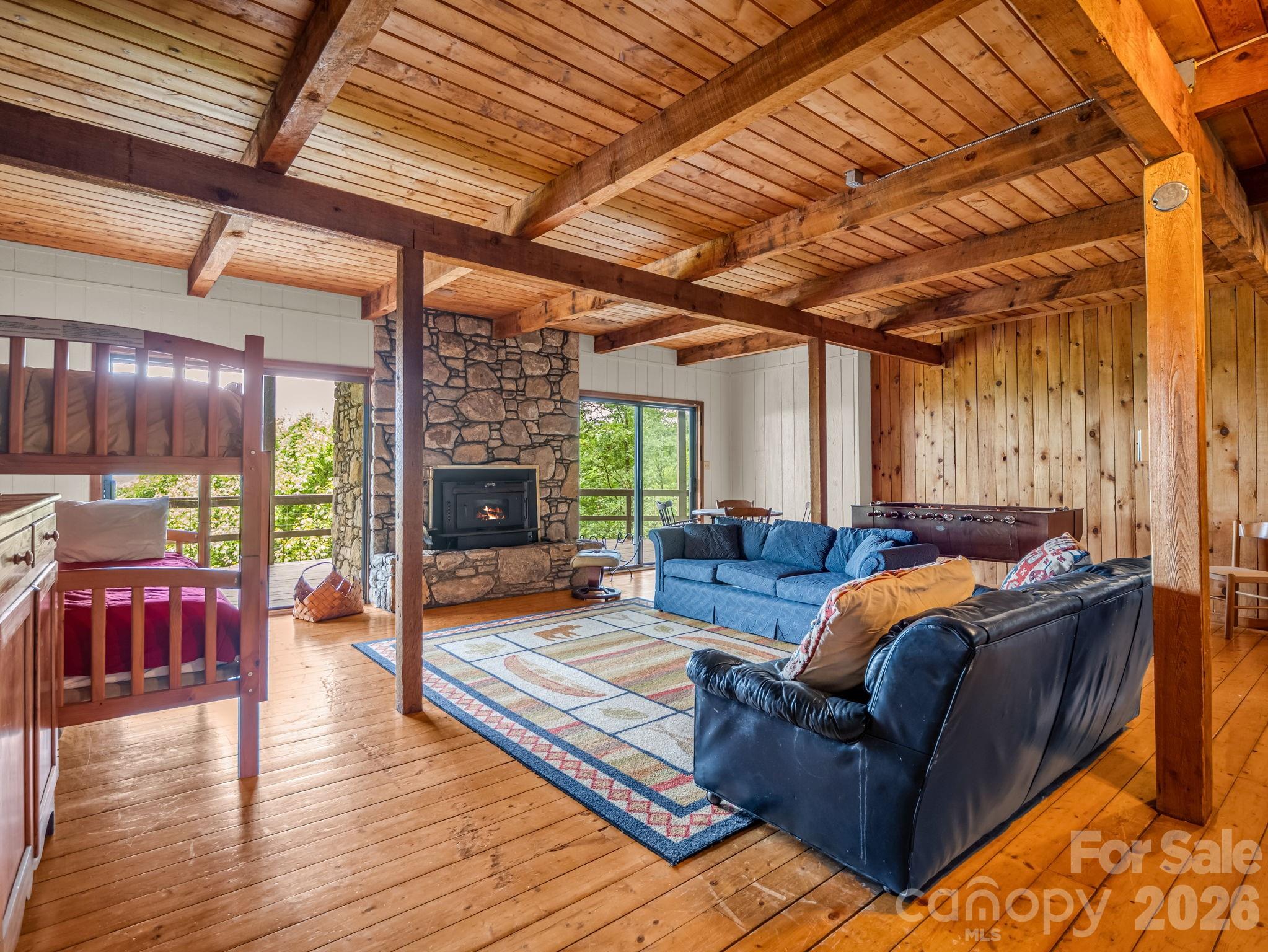 179 Sarvis Lane — Mars Hill