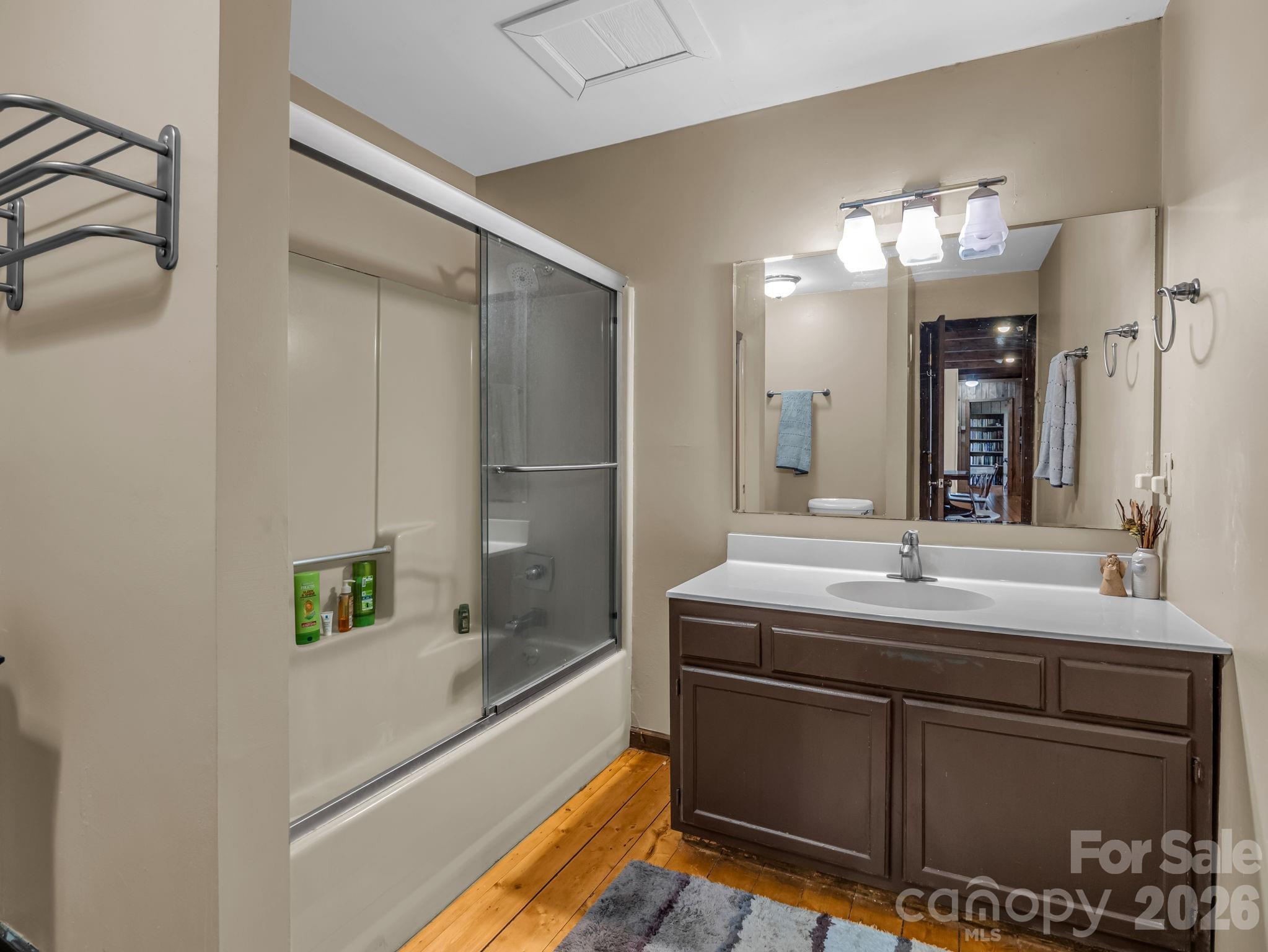 179 Sarvis Lane — Mars Hill