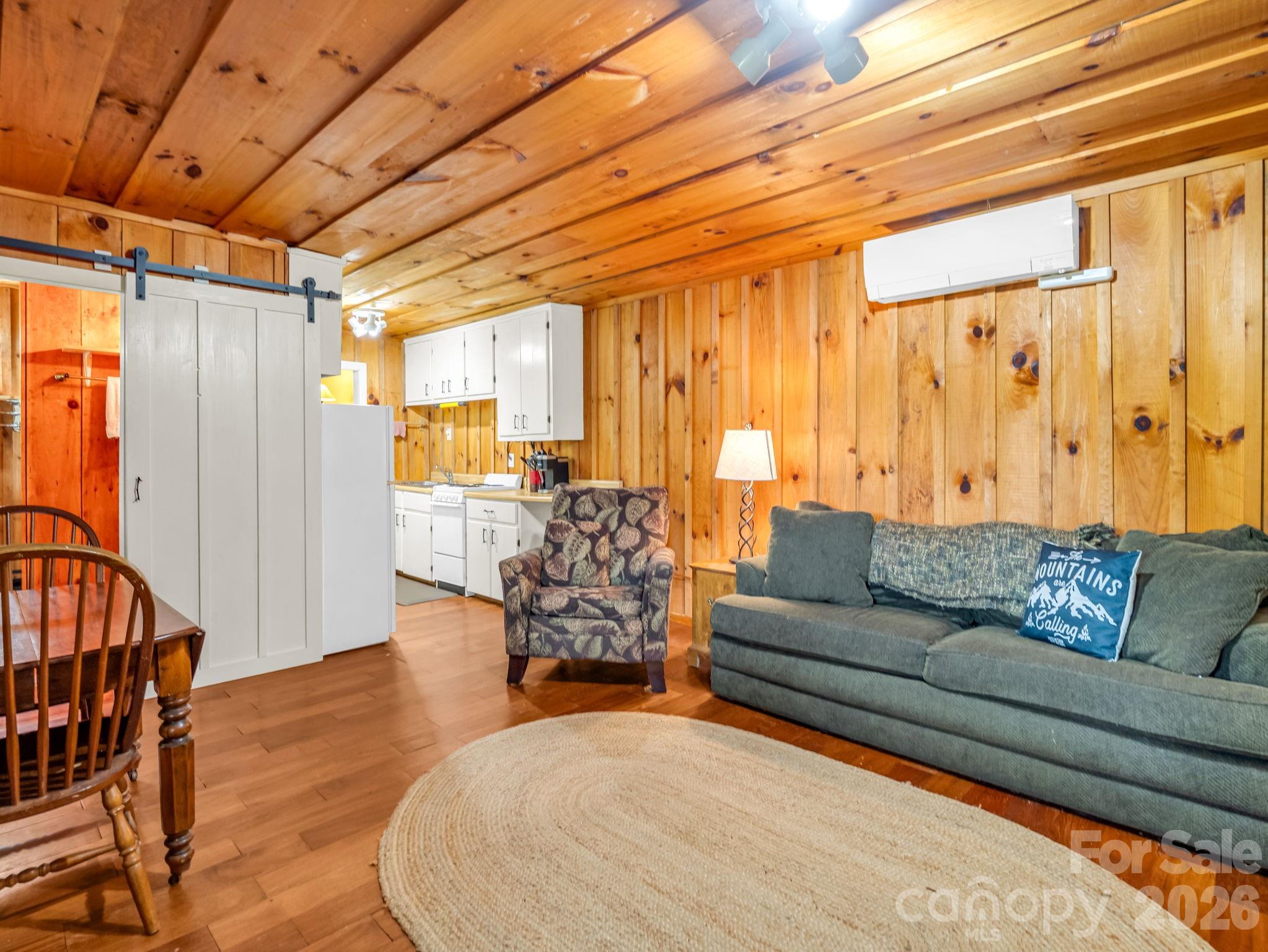 179 Sarvis Lane — Mars Hill