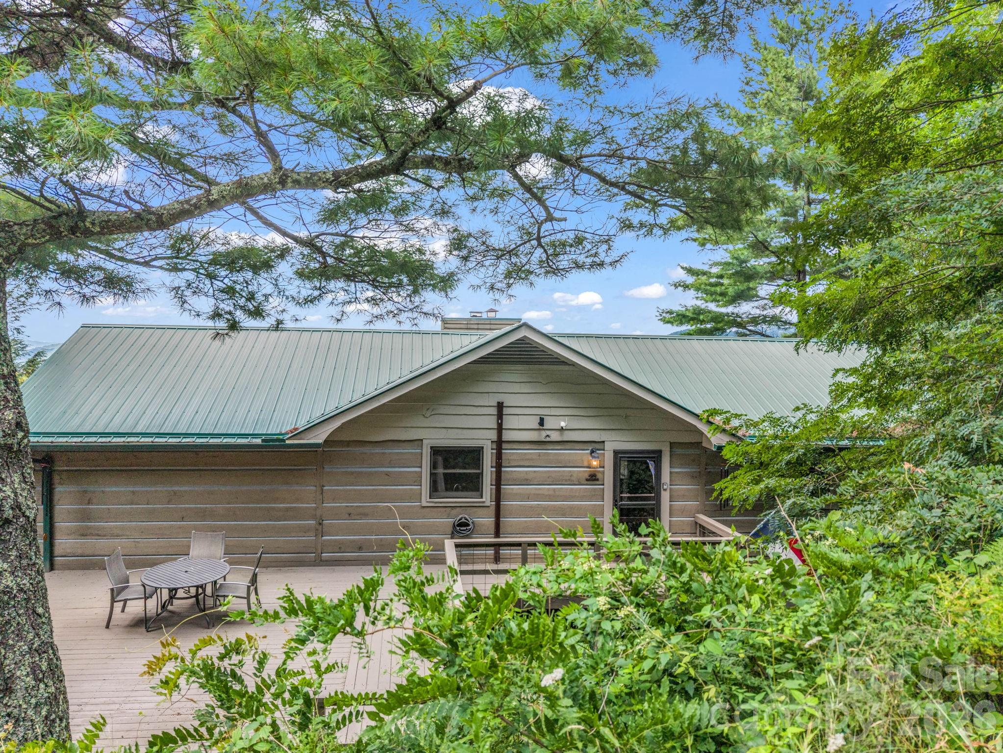 179 Sarvis Lane — Mars Hill