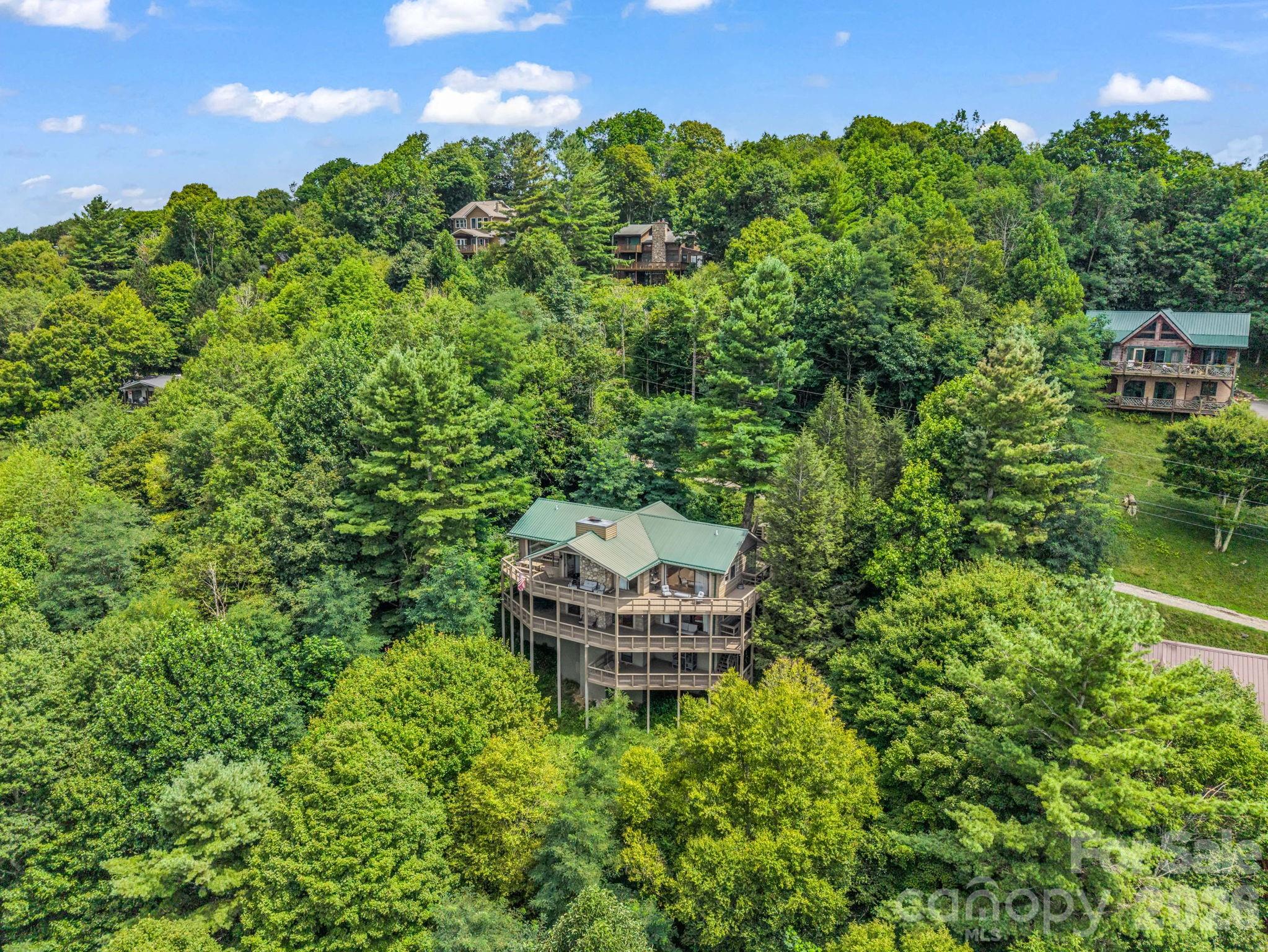 179 Sarvis Lane — Mars Hill