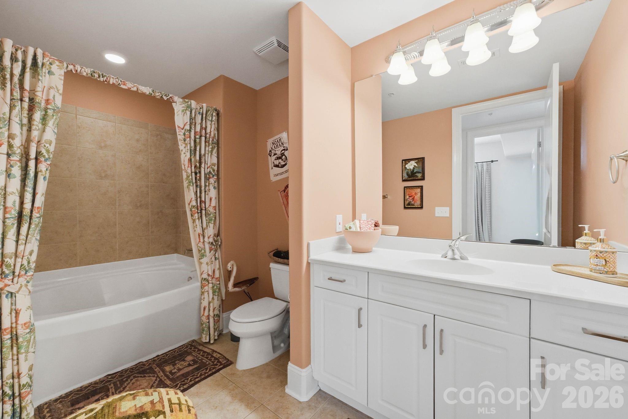 4625 Piedmont Row Drive #409E — Charlotte
