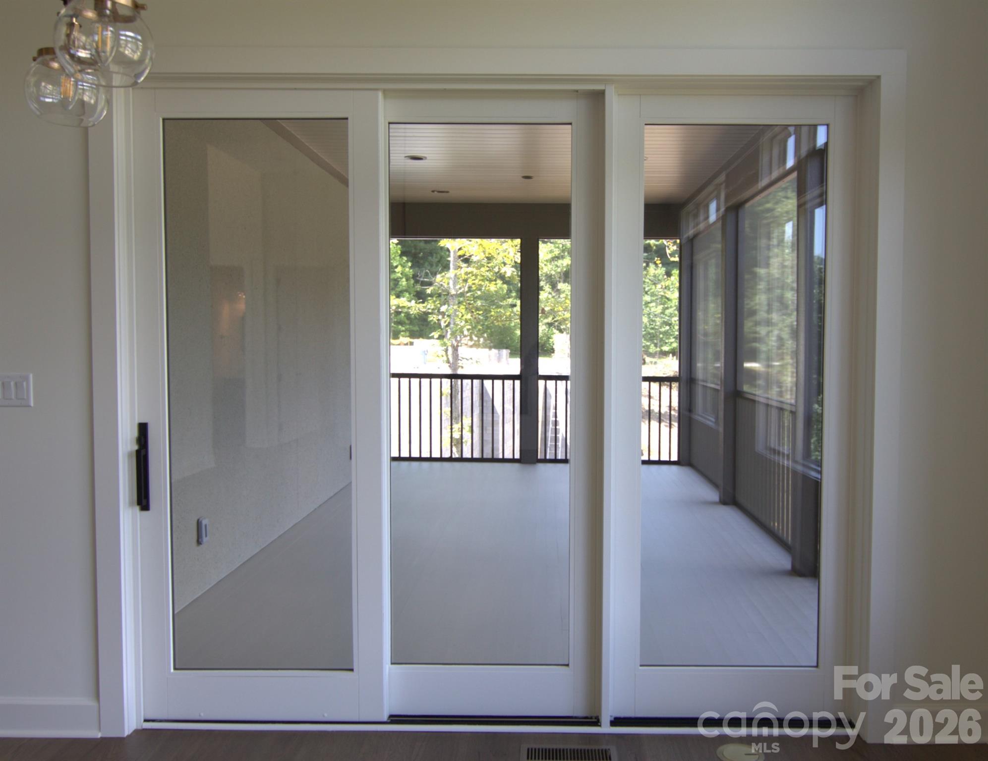 47 Versailles Lane — Asheville