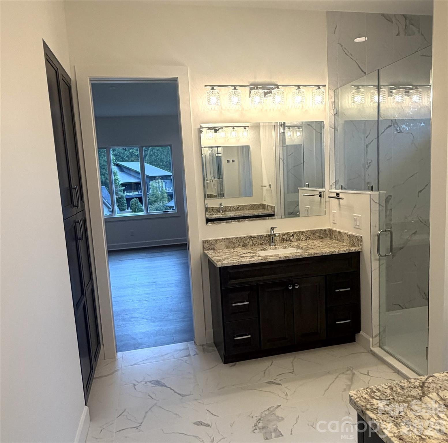 47 Versailles Lane — Asheville