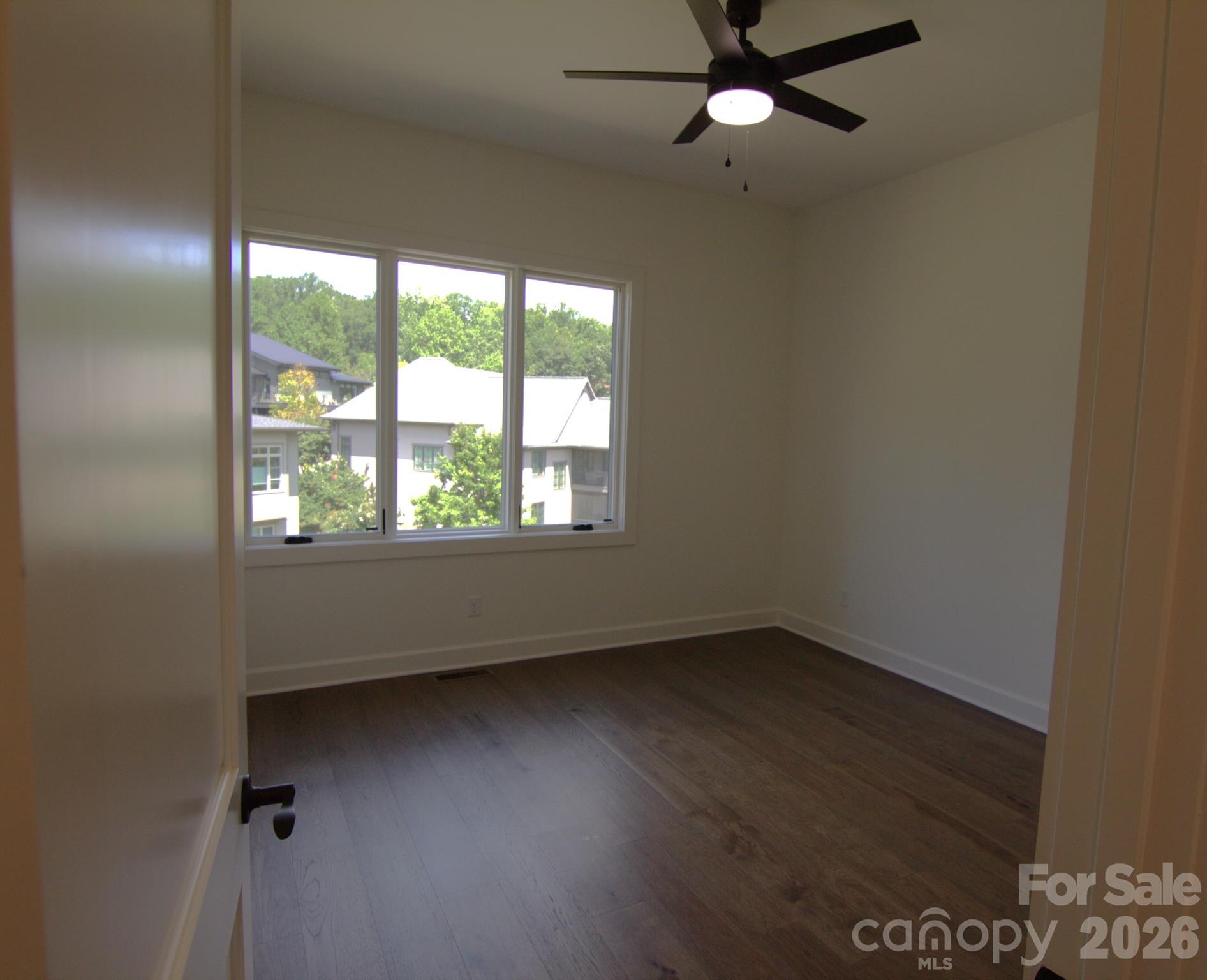 47 Versailles Lane — Asheville