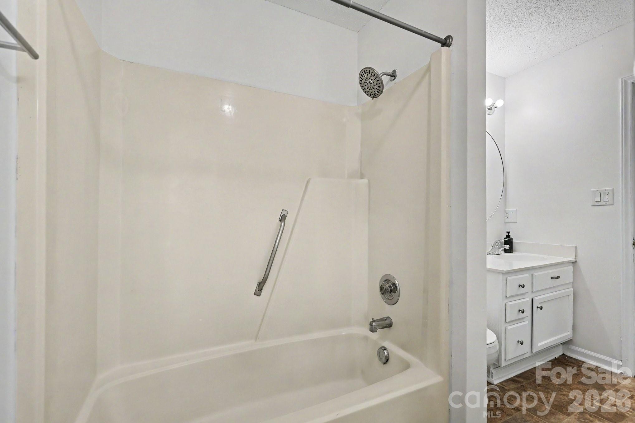 2208 Pinebrook Circle — Charlotte