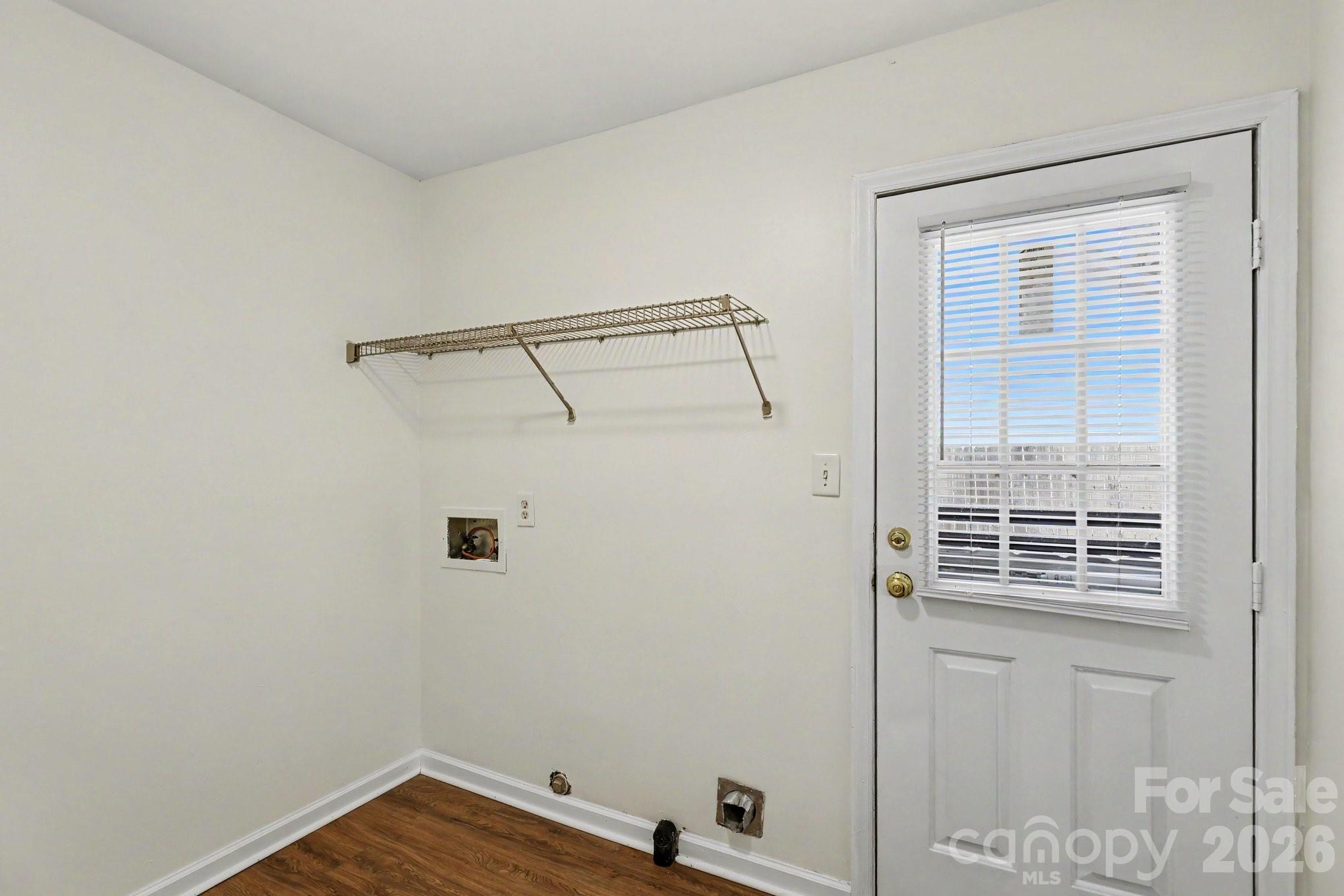 2208 Pinebrook Circle — Charlotte